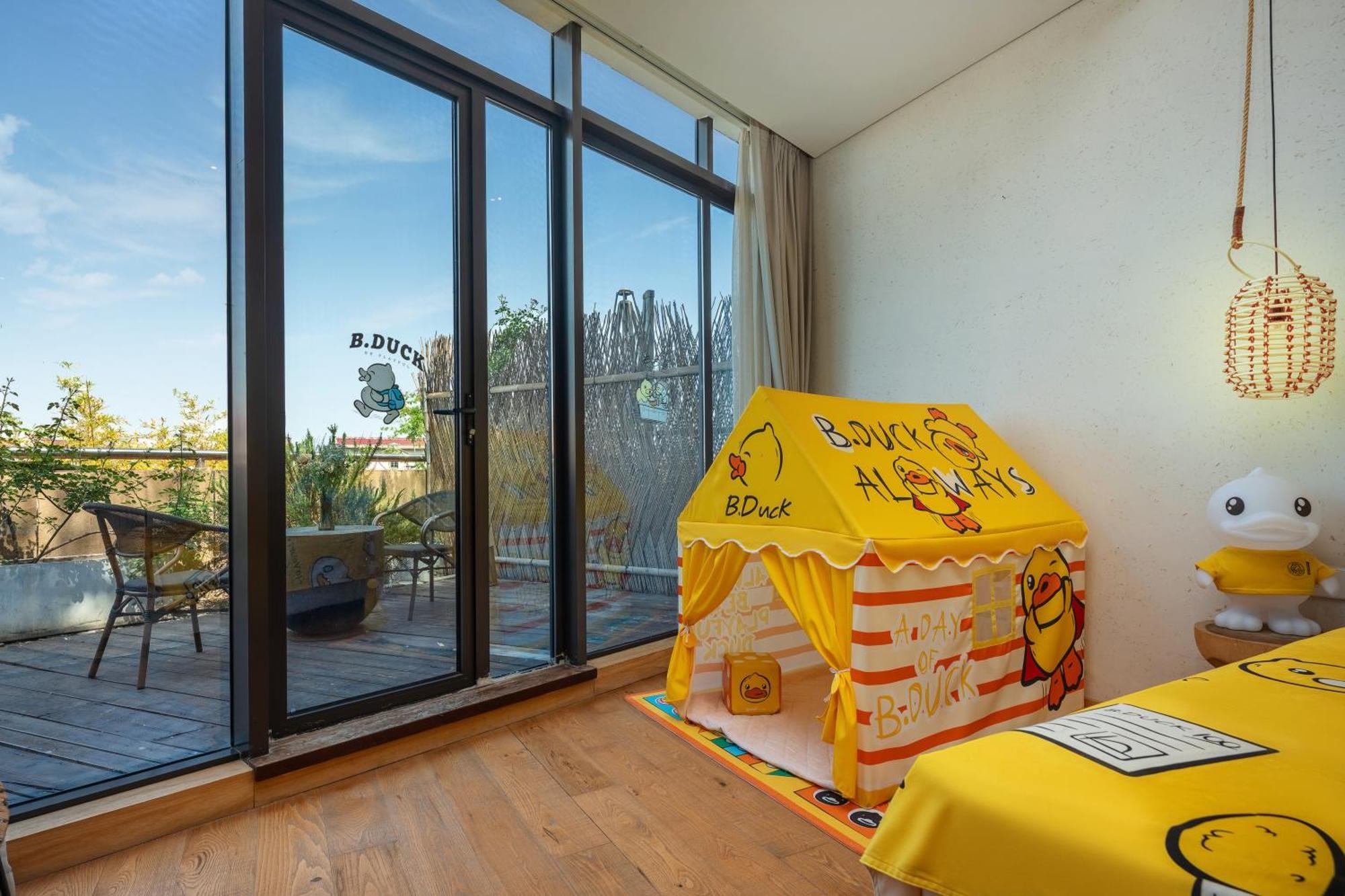 Deluxe Family Suite