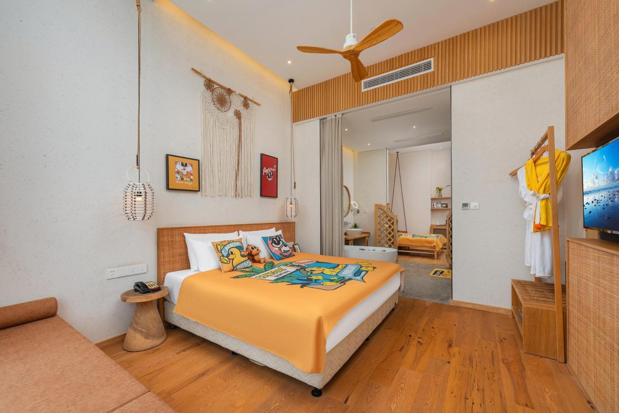 Deluxe Family Suite