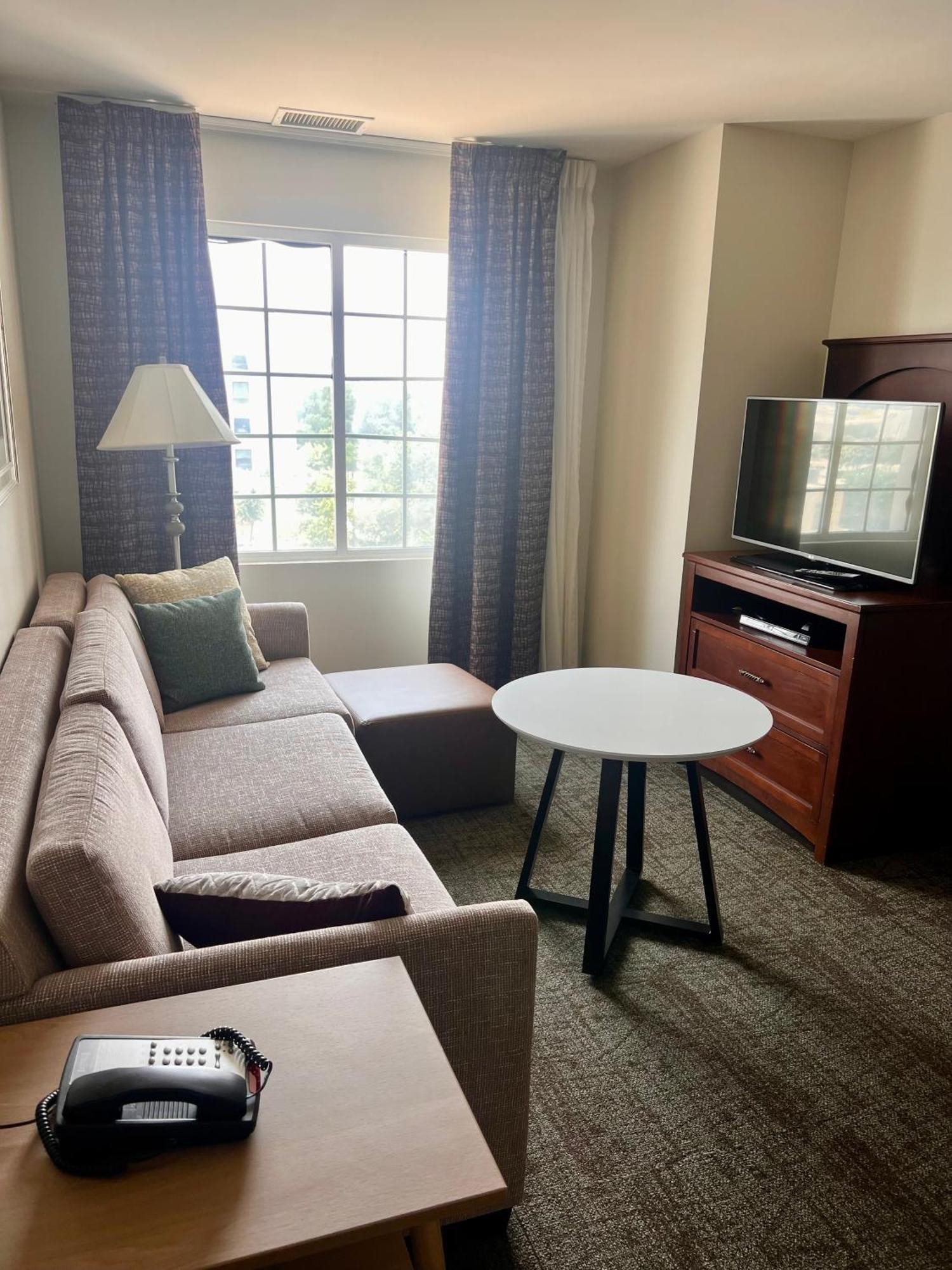 Standard Room,1672569941:JPEG