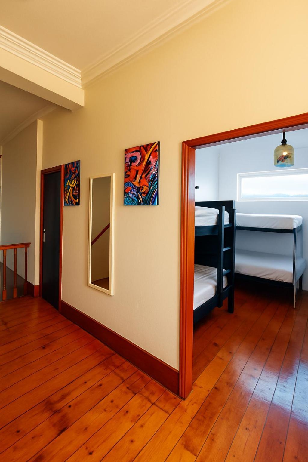 Bed 6-Bed Mixed Dormitory Room