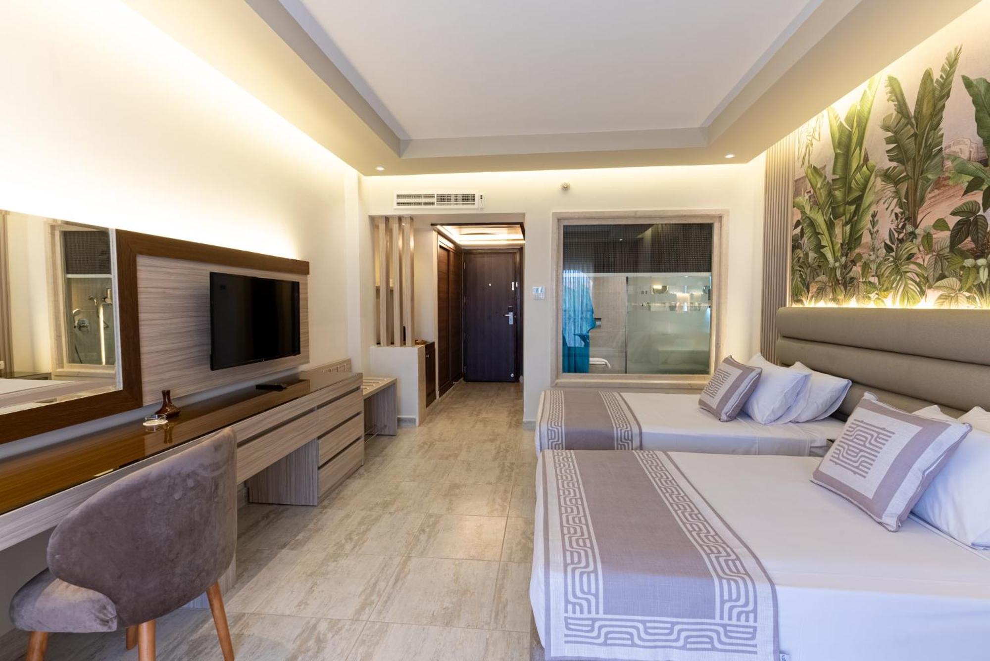 Deluxe Double or Twin Room Garden View