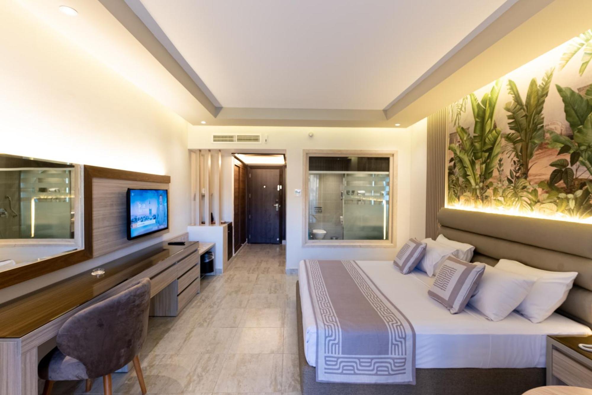 Deluxe Double or Twin Room Sea View