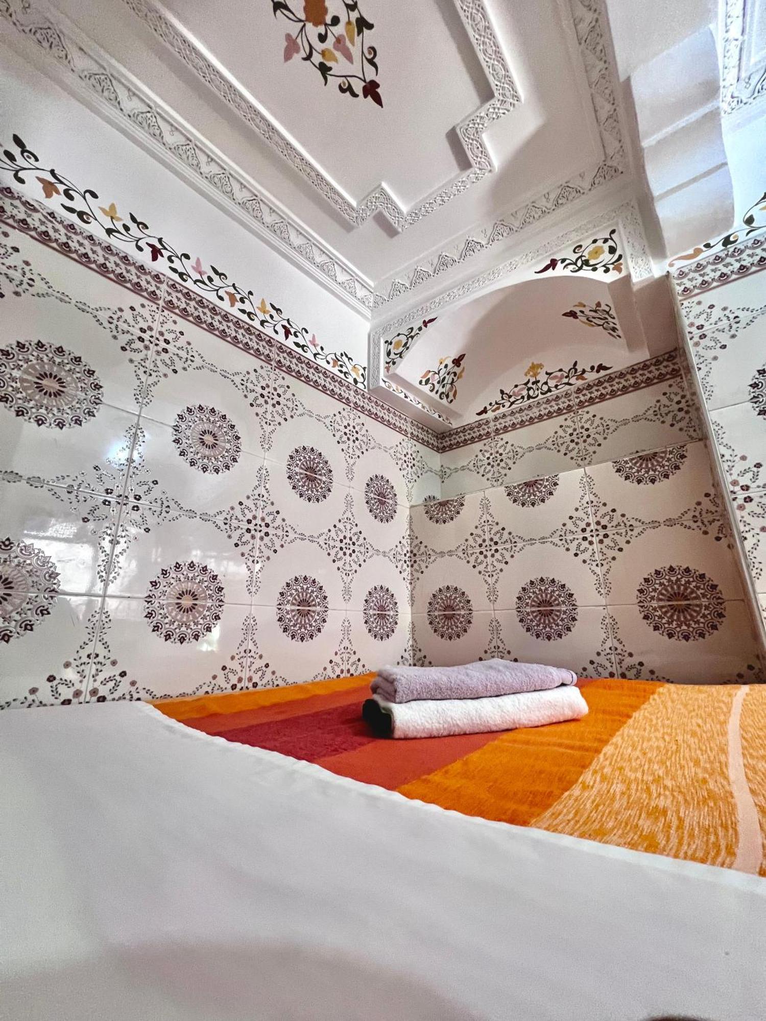 Quarto Duplo com Banheiro Compartilhado