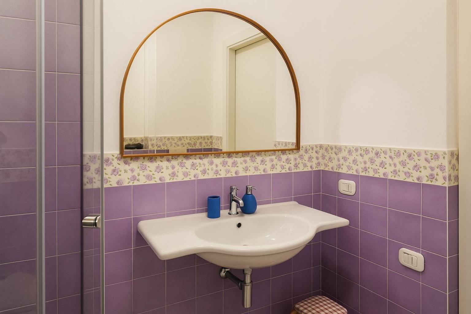 Double Room Private Bathroom