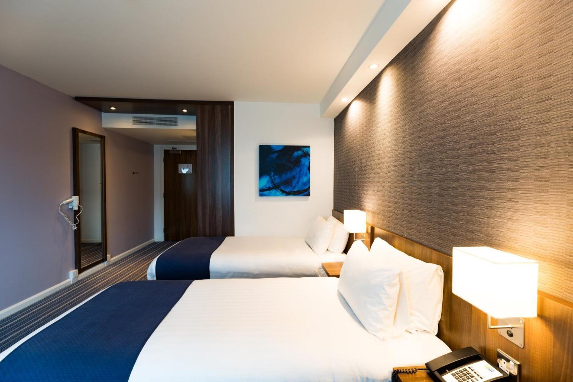 Standard Twin Room Hot