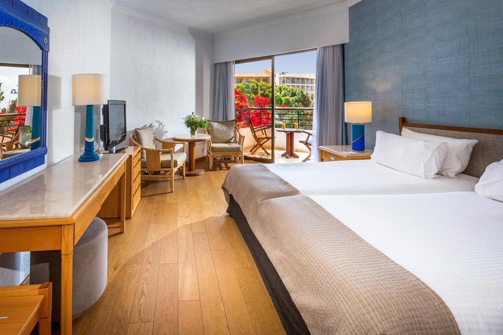 Double or Twin Room Partial Sea View