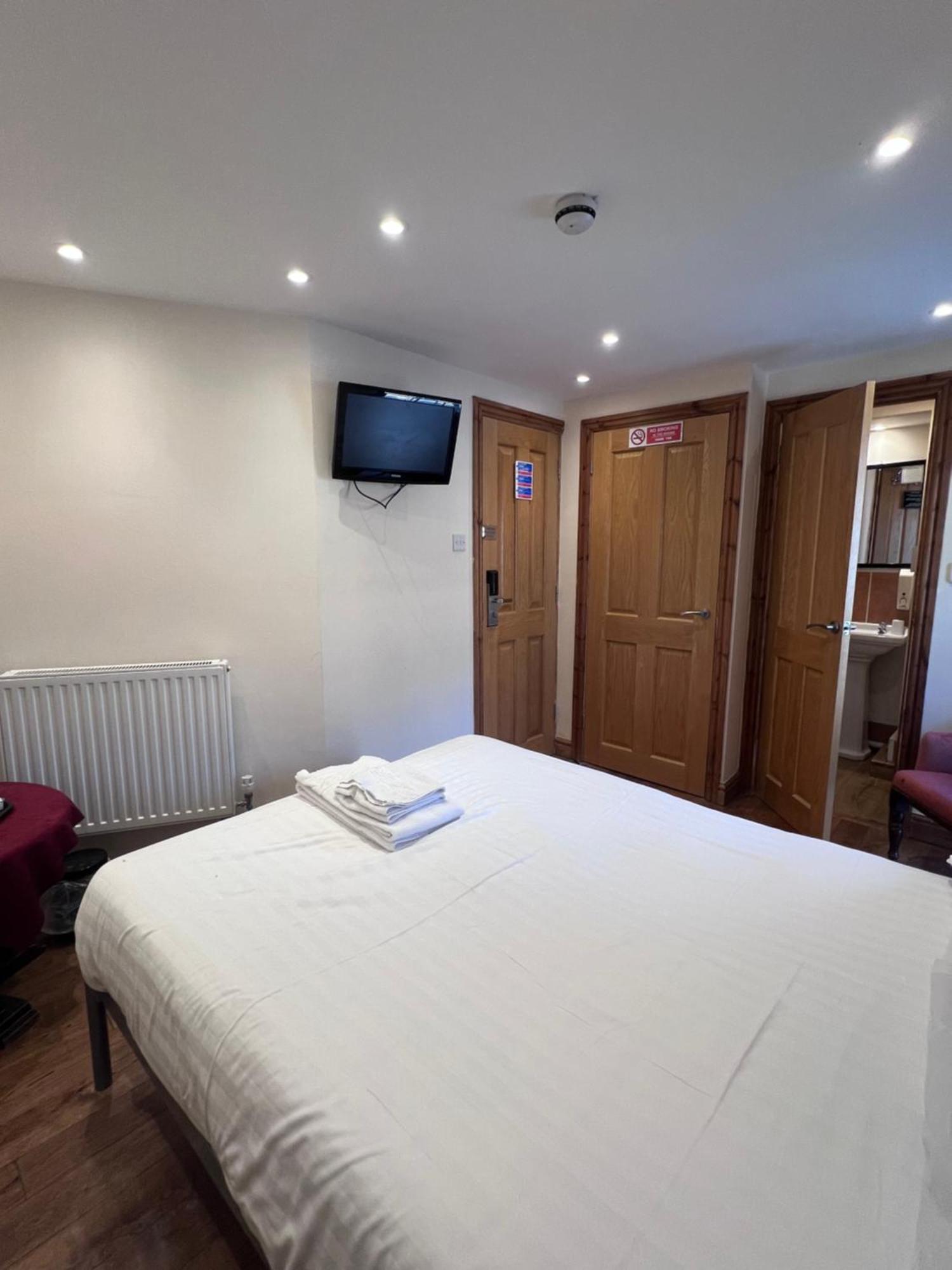 Small Double Room