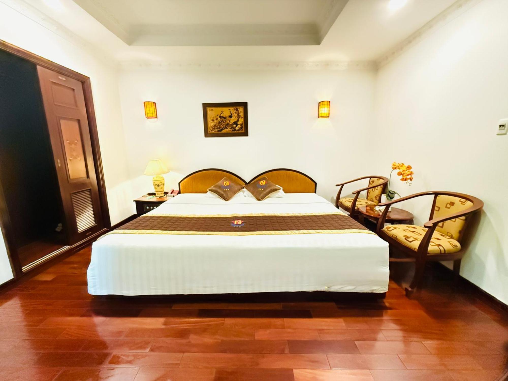 Superior Double or Twin Room No Window