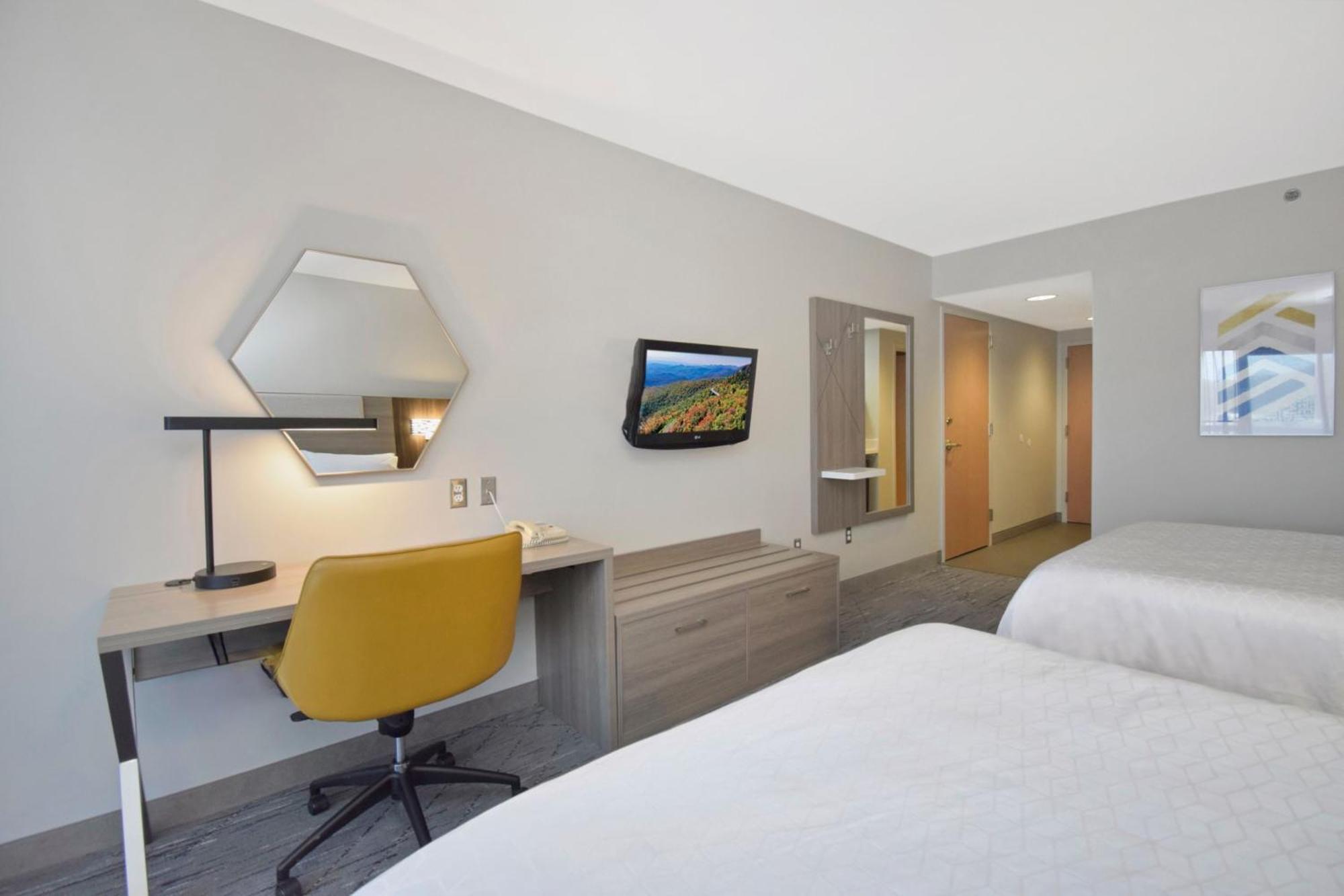 Standard Room Two Queen Beds