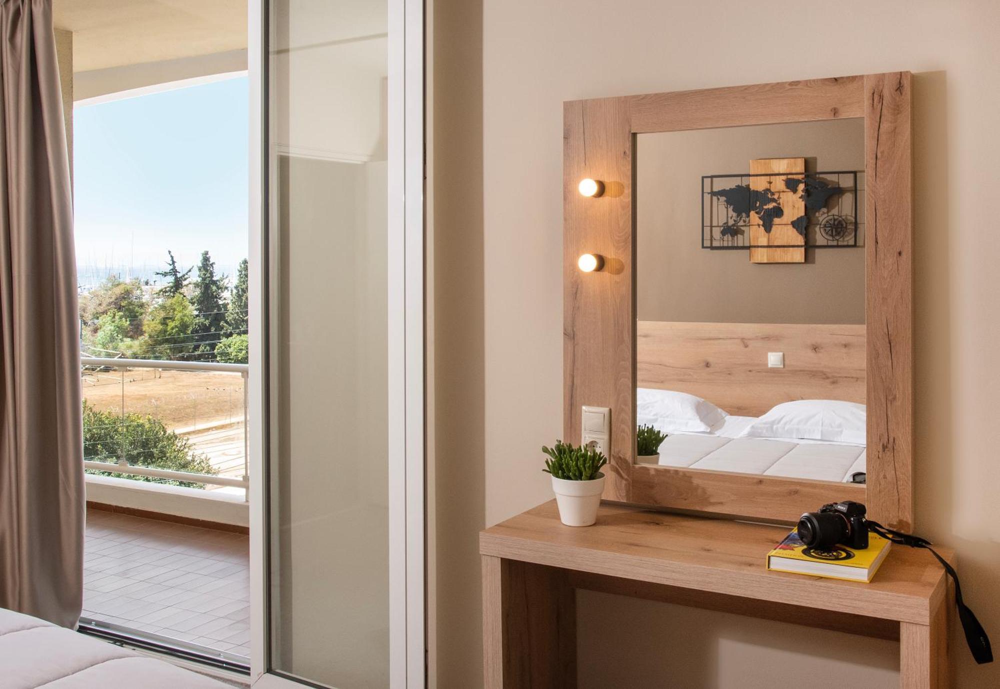 Standard One-Bedroom Apartment Side Sea View