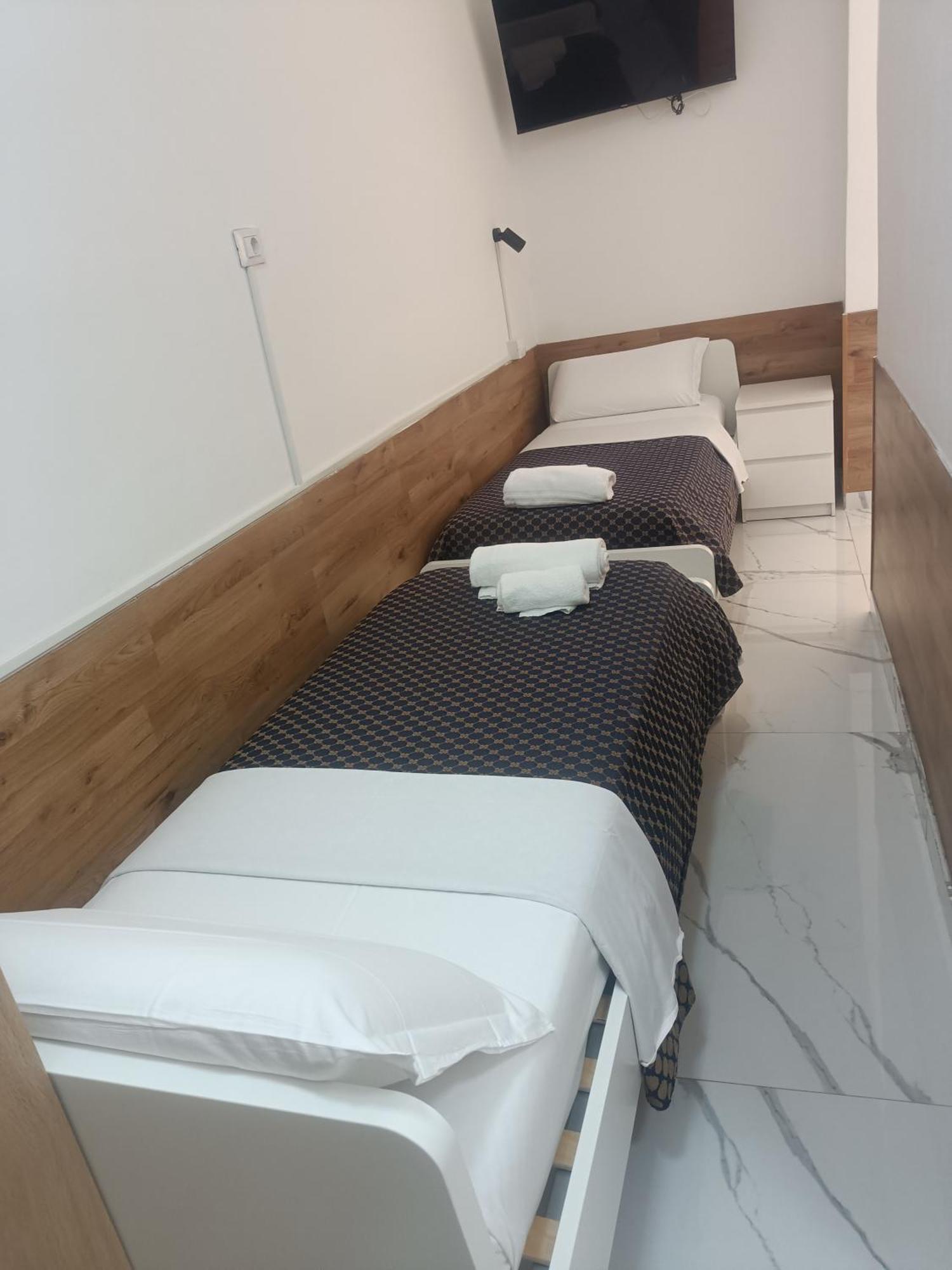 Triple Room Private Bathroom