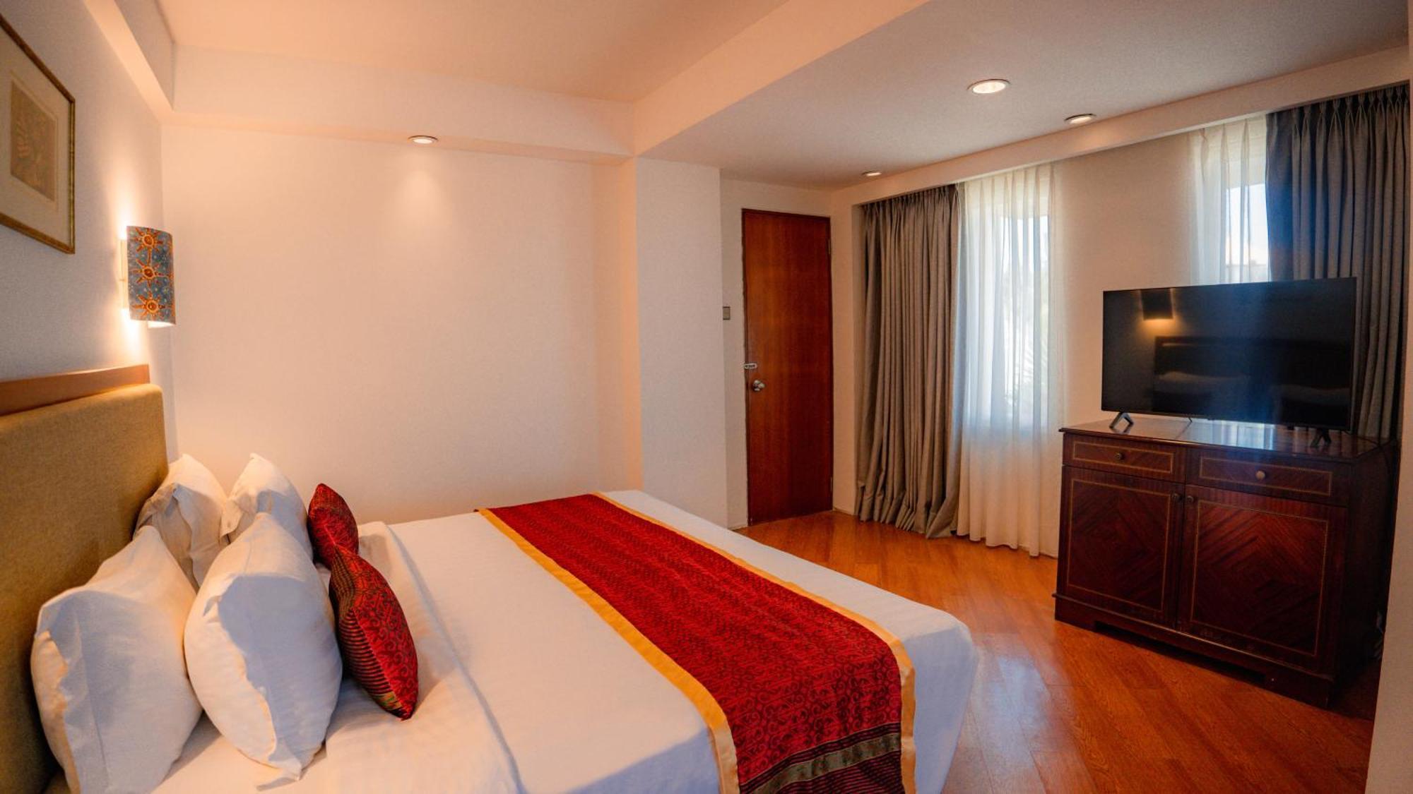 Super Deluxe Room Airport Transfer