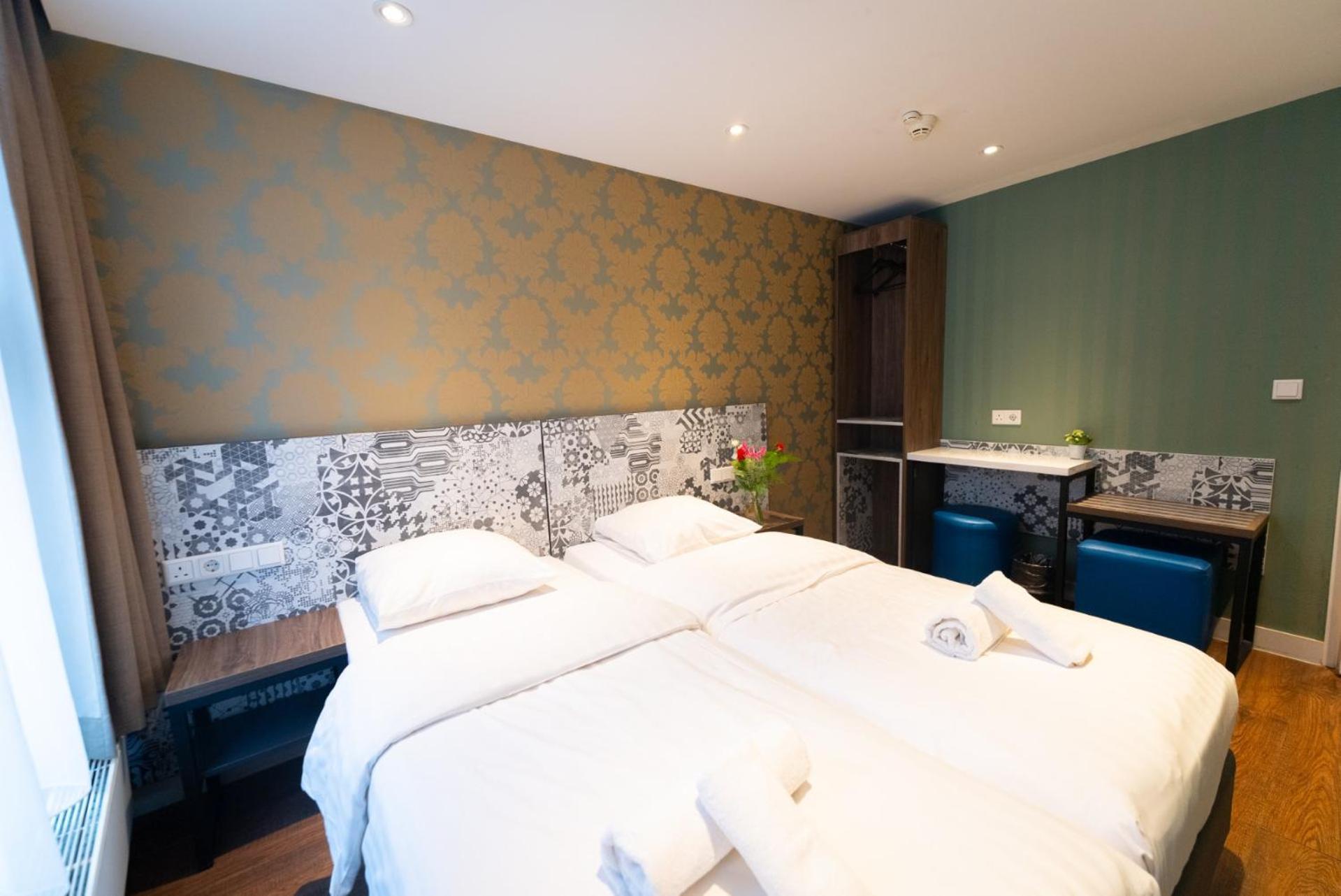 Double Room Private Bathroom