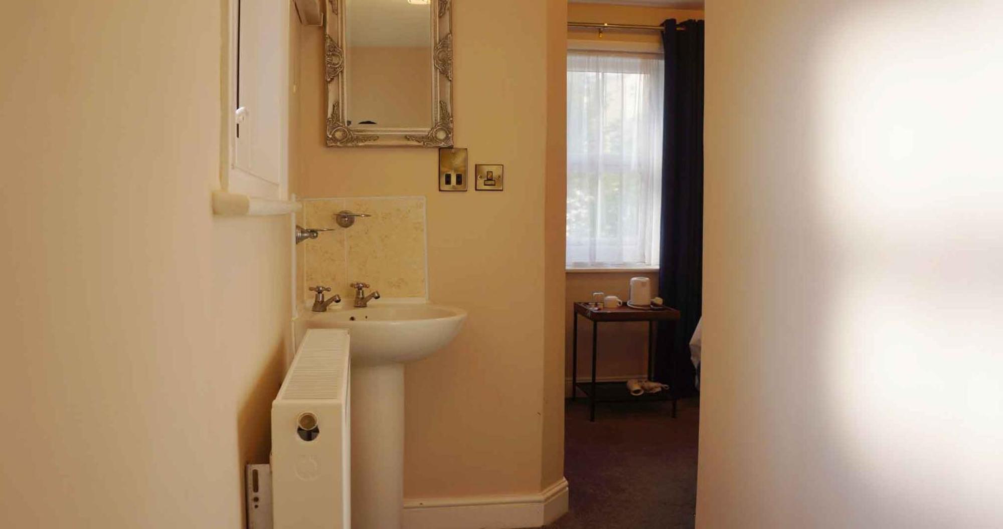 Small Single Room