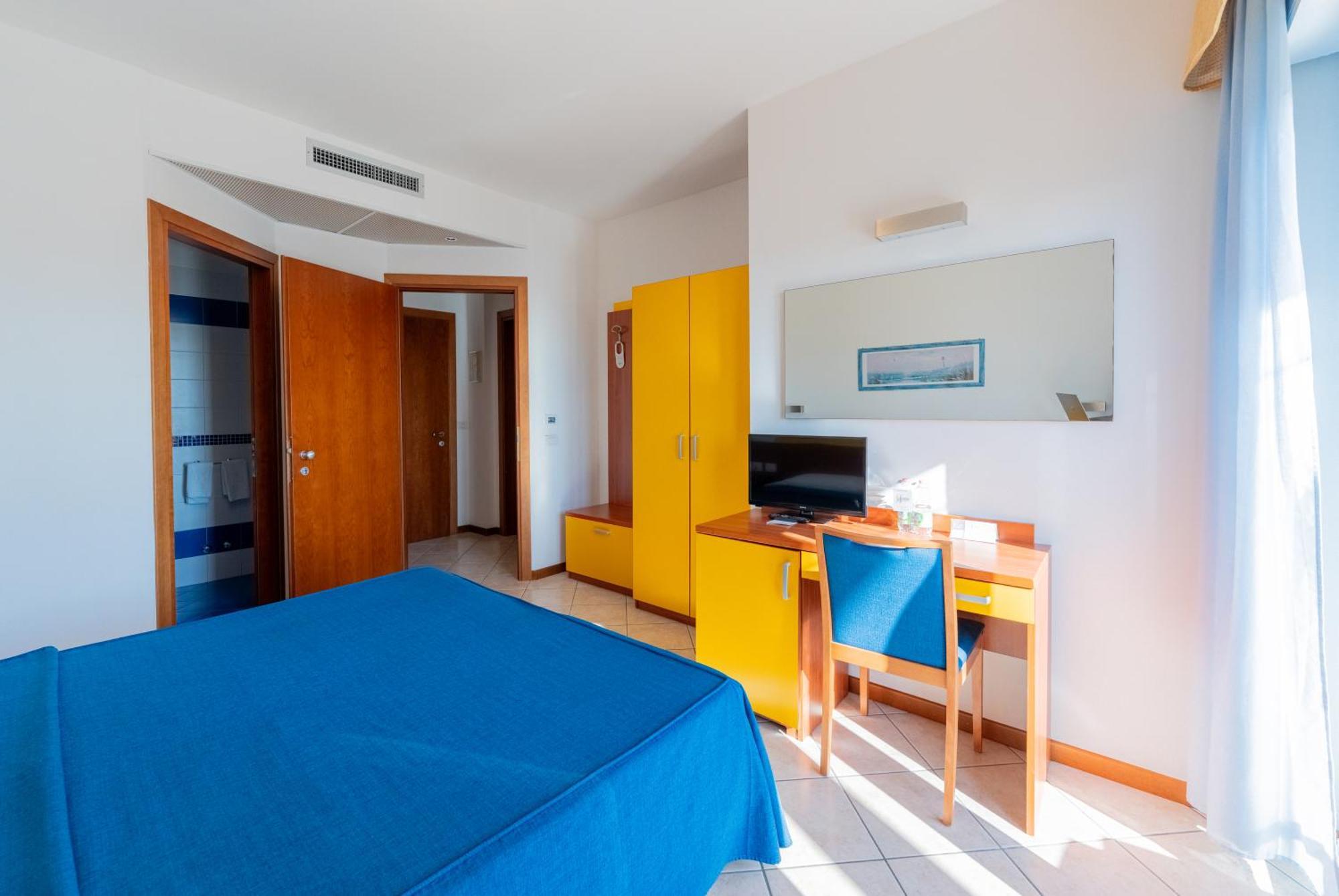 Double or Twin Room Balcony
