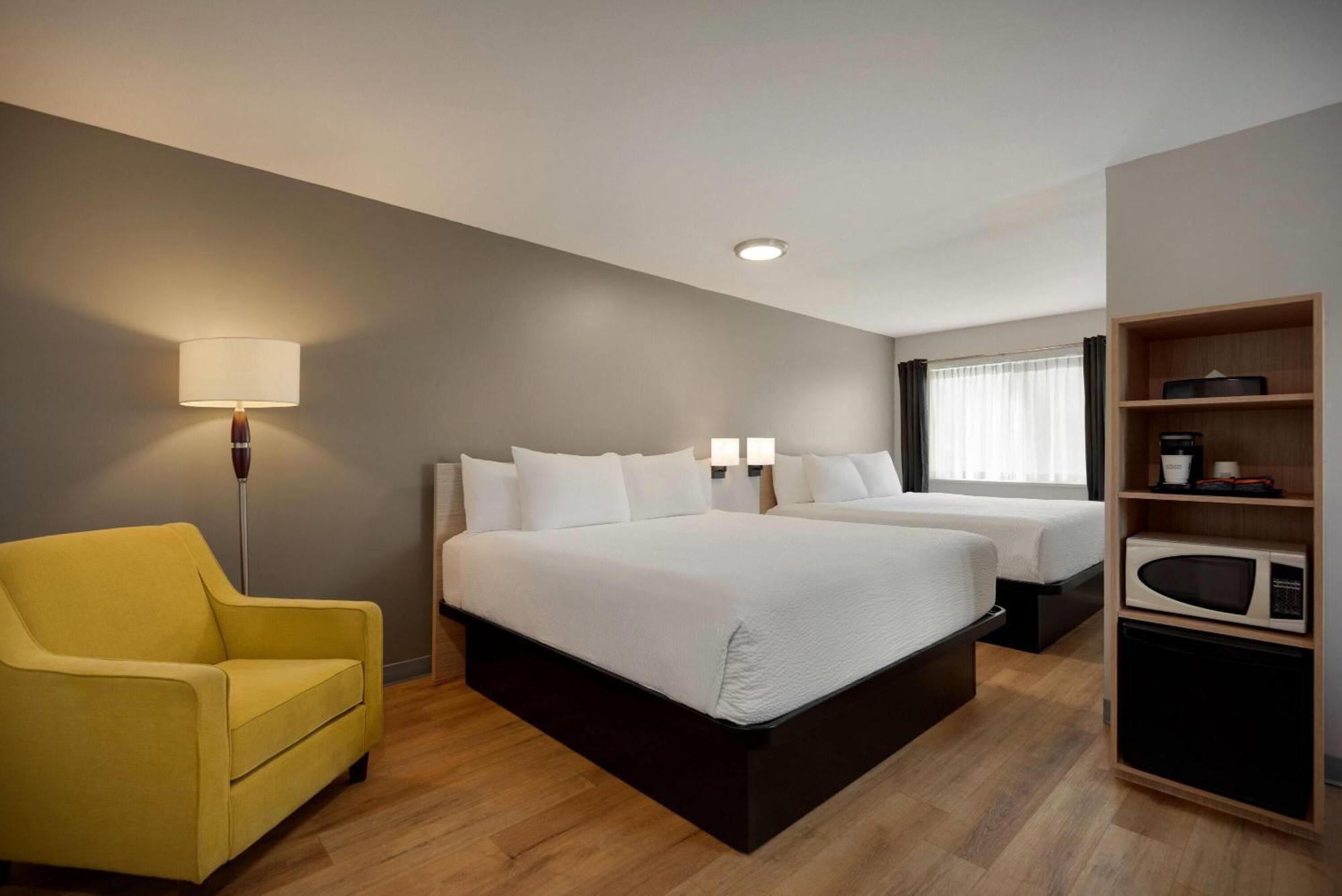 Deluxe Queen Room Two Queen Beds Non-Smoking