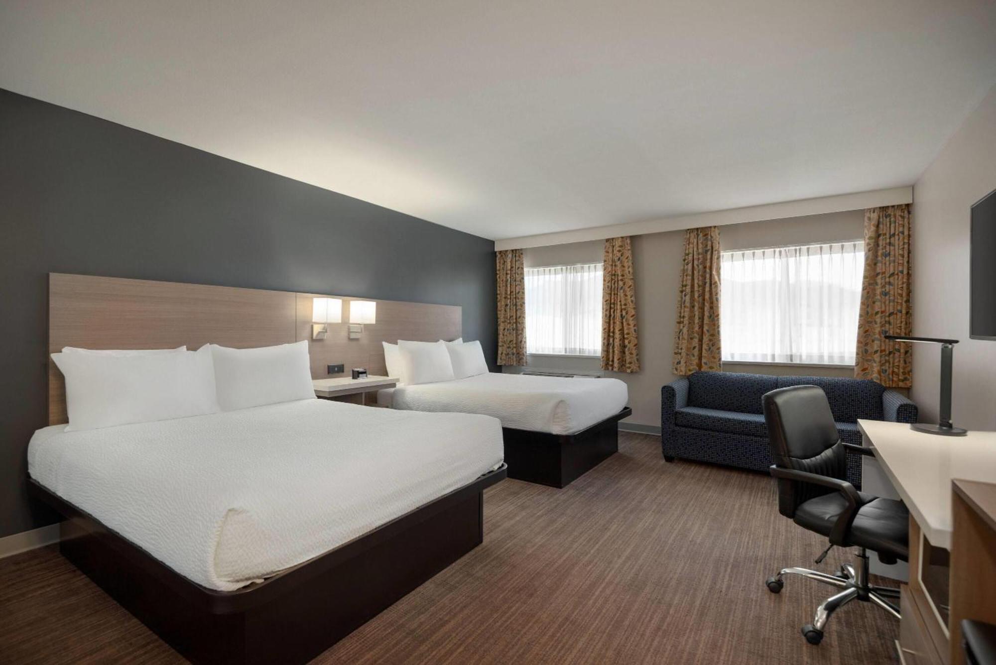 Deluxe Queen Room Two Queen Beds Non-Smoking