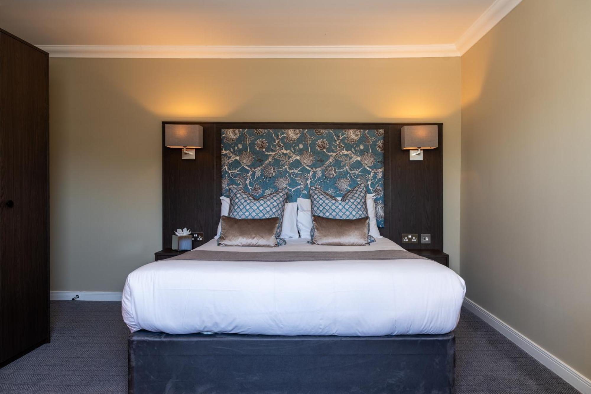 Double Room,1676740023:JPEG
