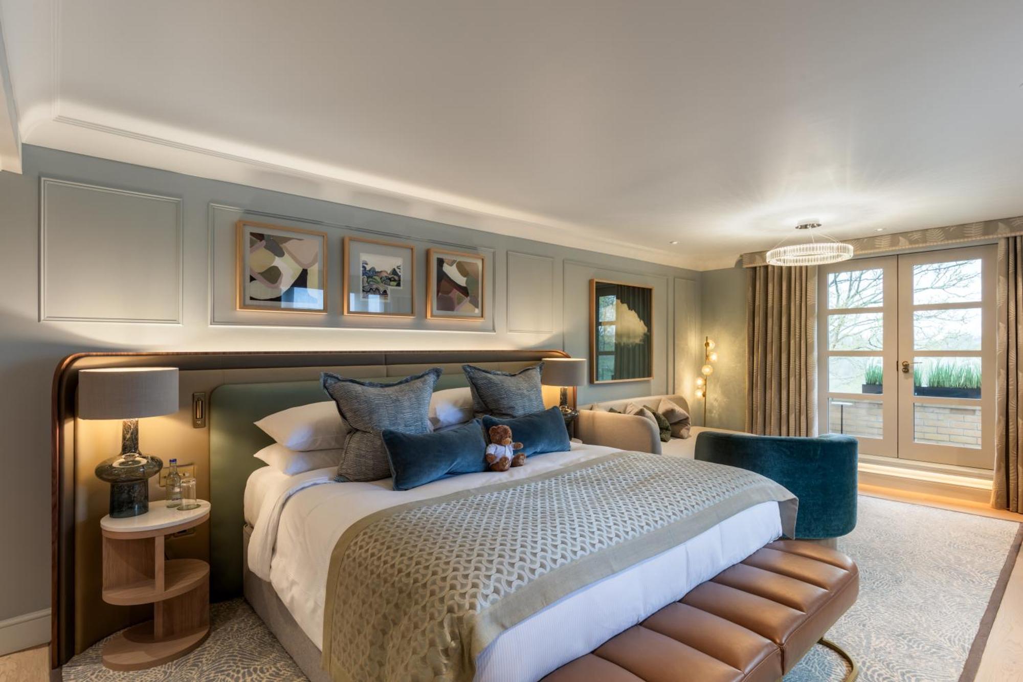 Corner Suite access to full spa facilities