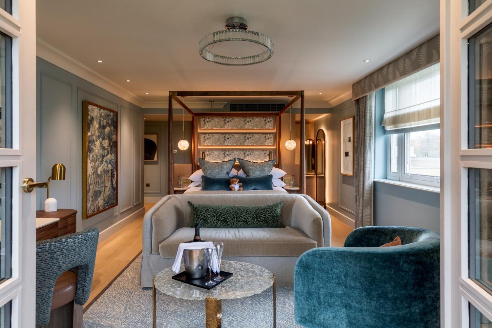 Corner Suite access to full spa facilities