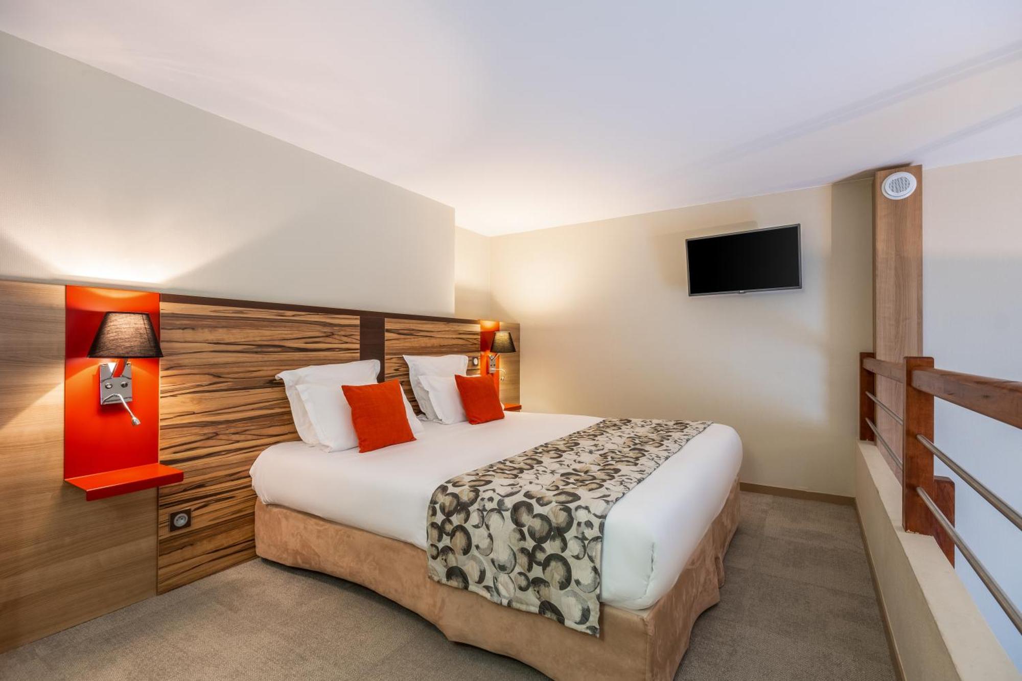 Studio Double Bed