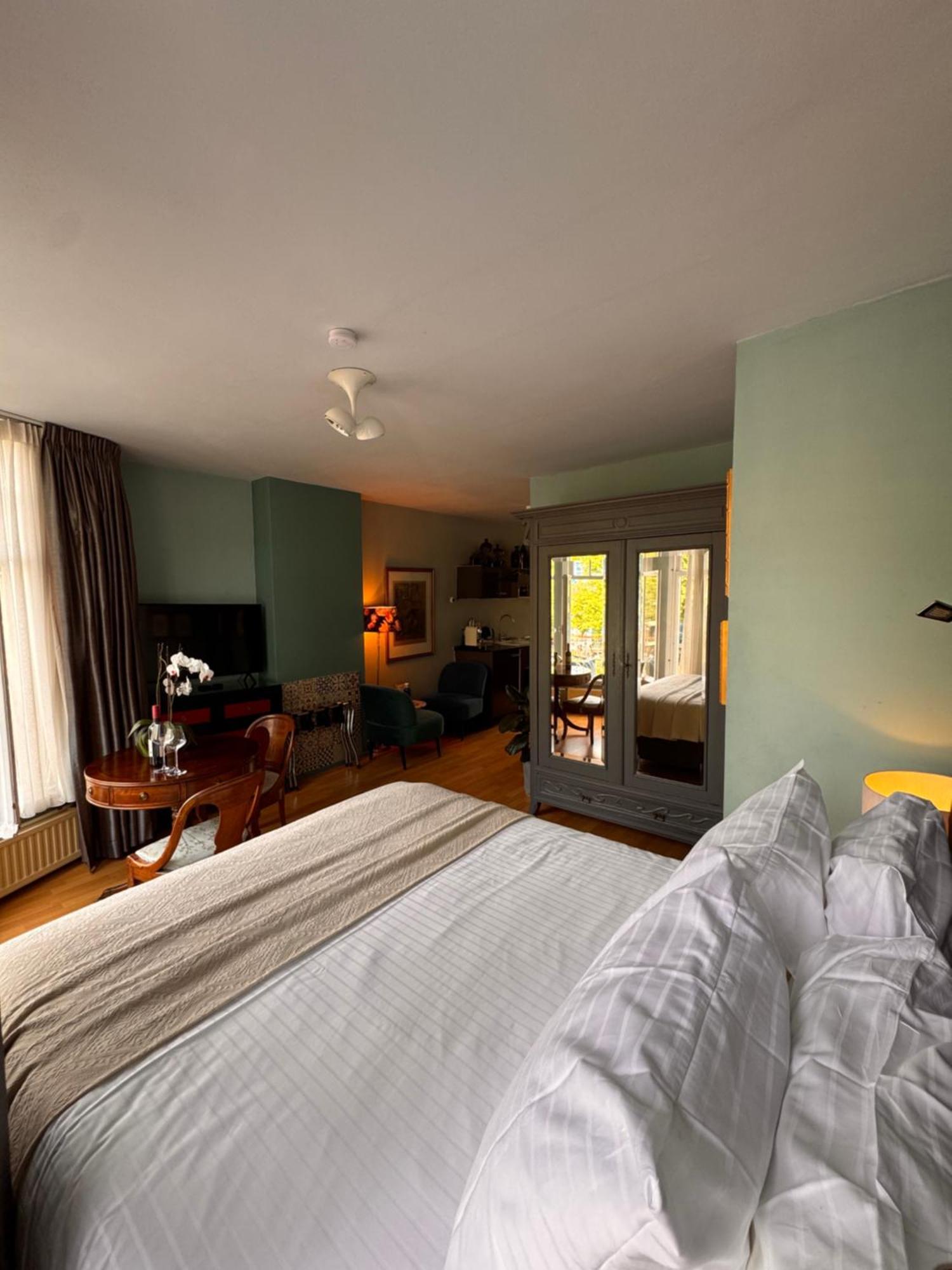 Double Room Canal View