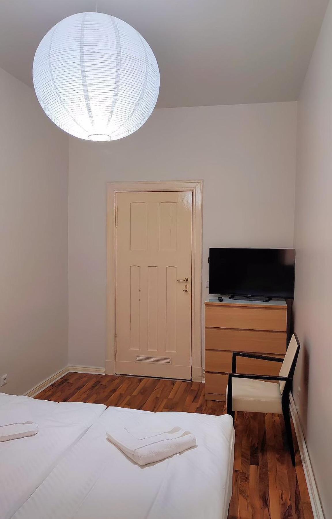One-Bedroom Standard Apartment