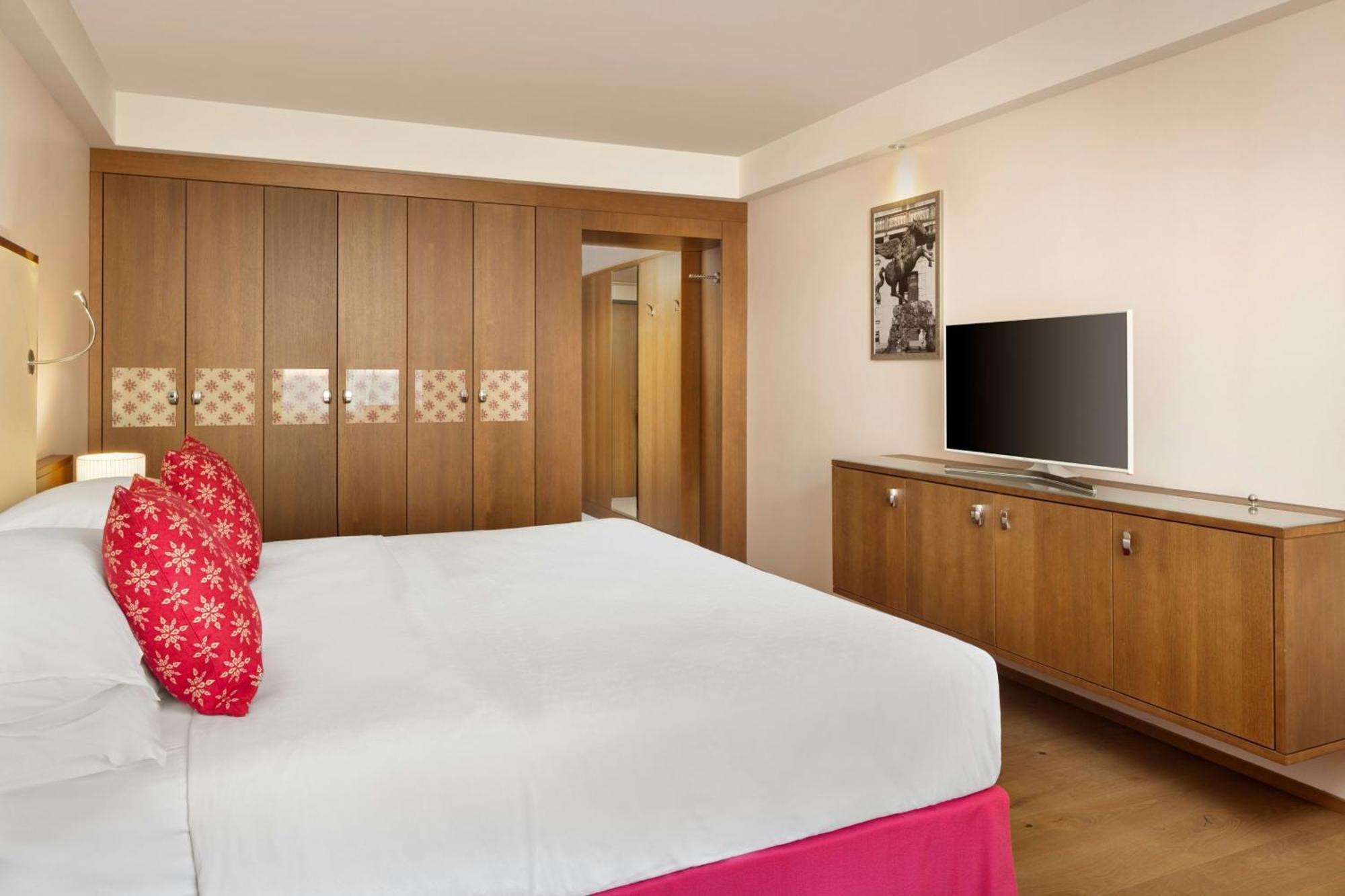 Classic Double Room