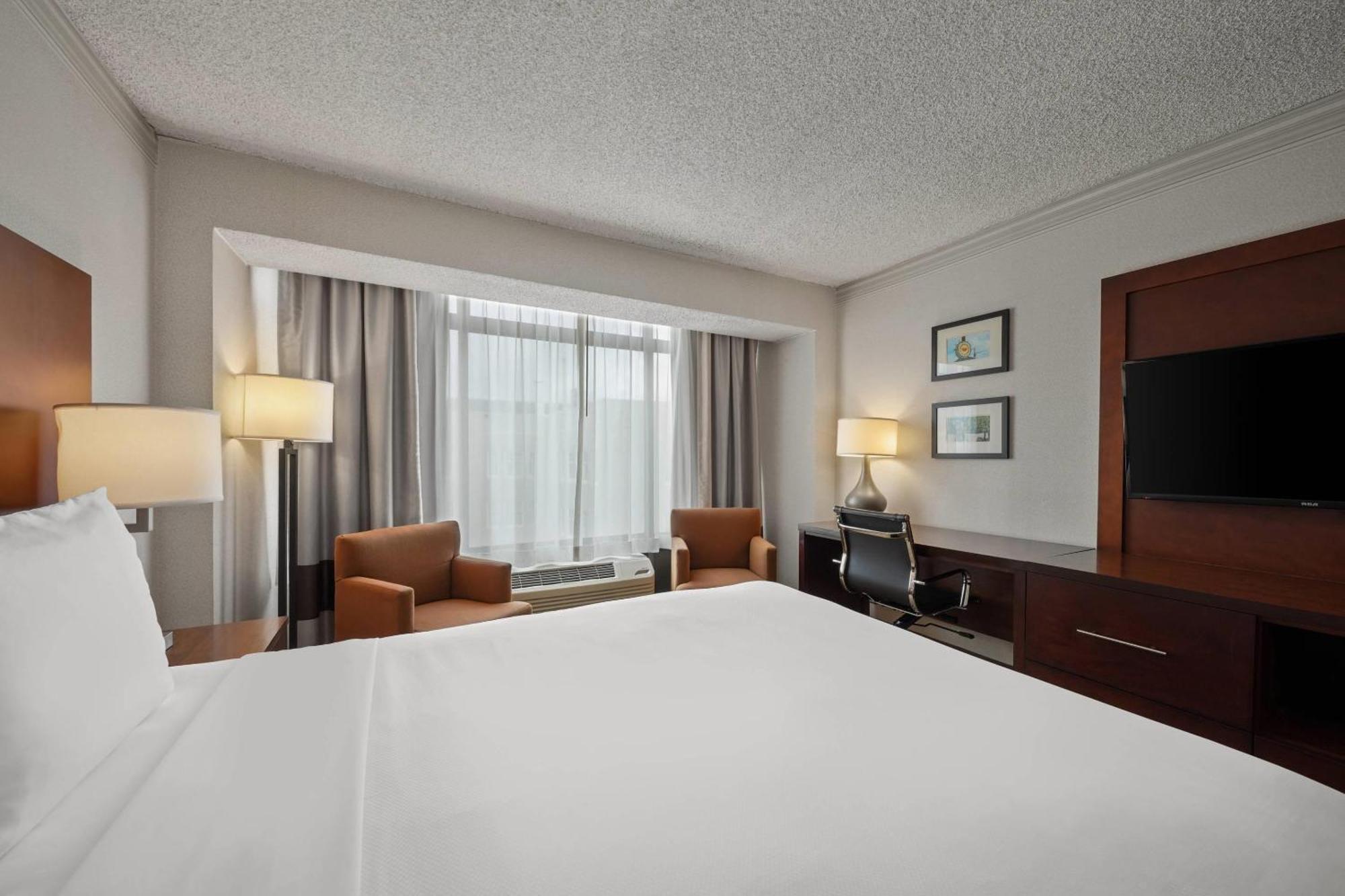 Queen Room Upper Floor Non-Smoking