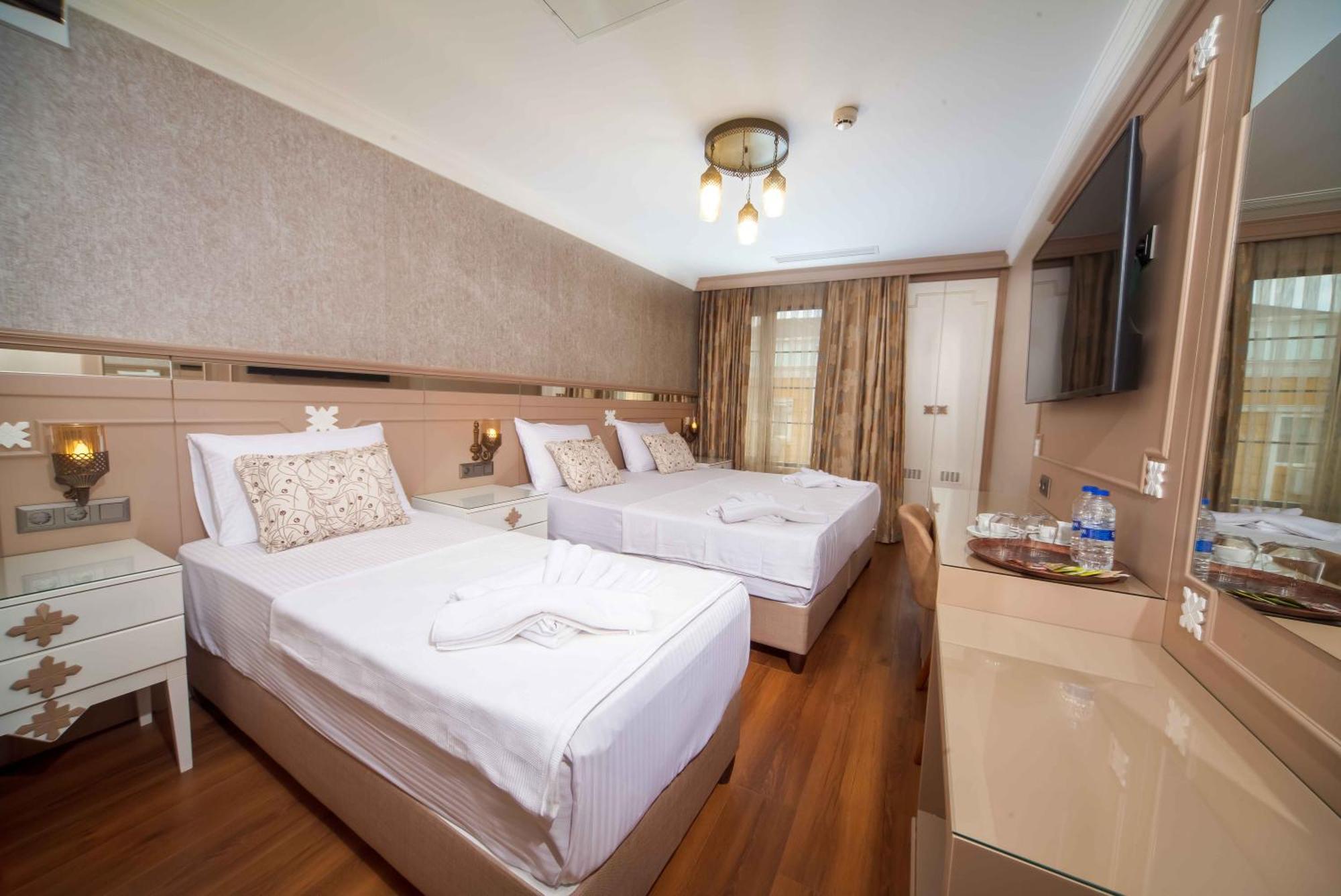 Triple Room