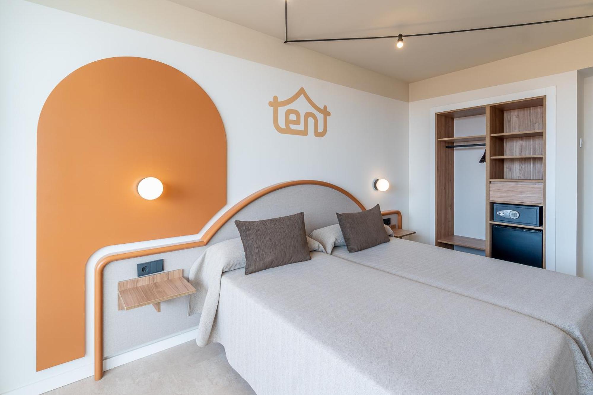 Double or Twin Room Unlimited Brunch