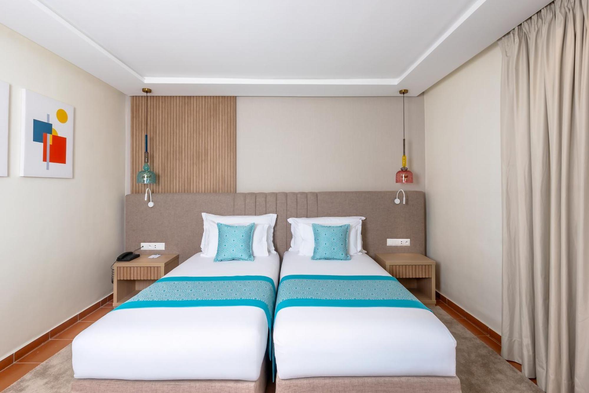 Deluxe Room Twin Bed Pool View