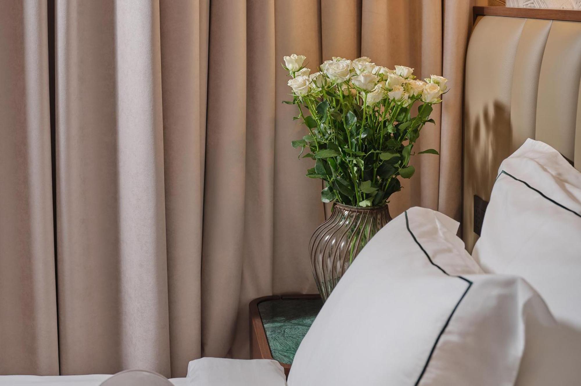 Quarto com Cama de Casal ou 2 de Solteiro e Varanda