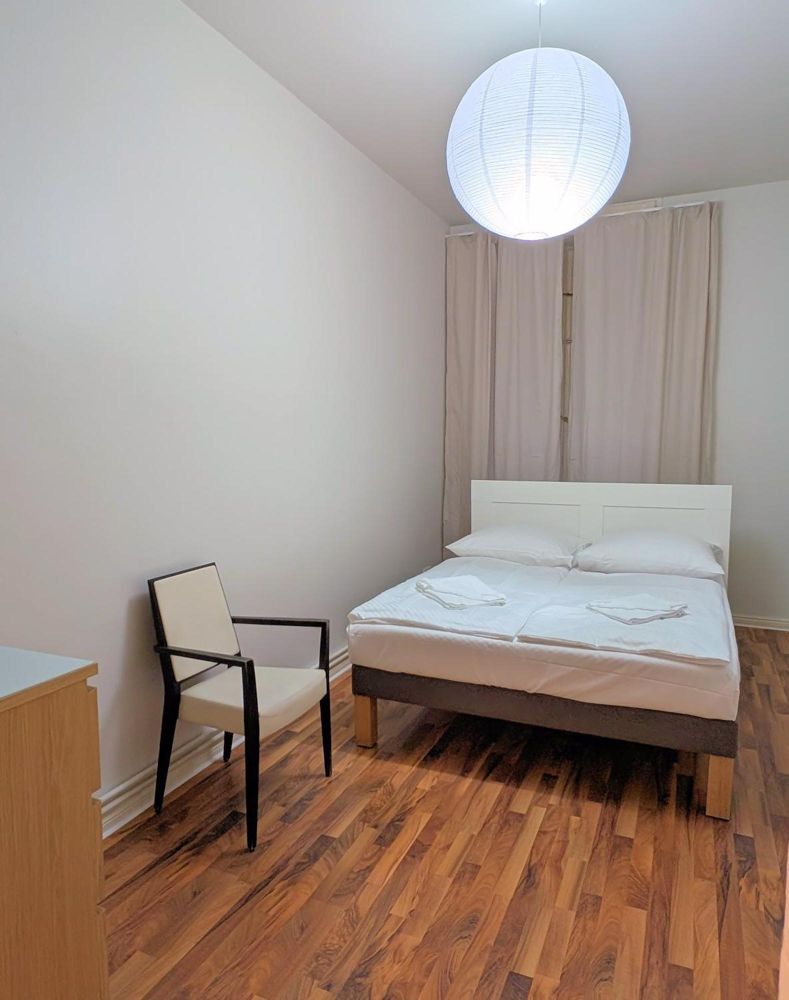 One-Bedroom Standard Apartment