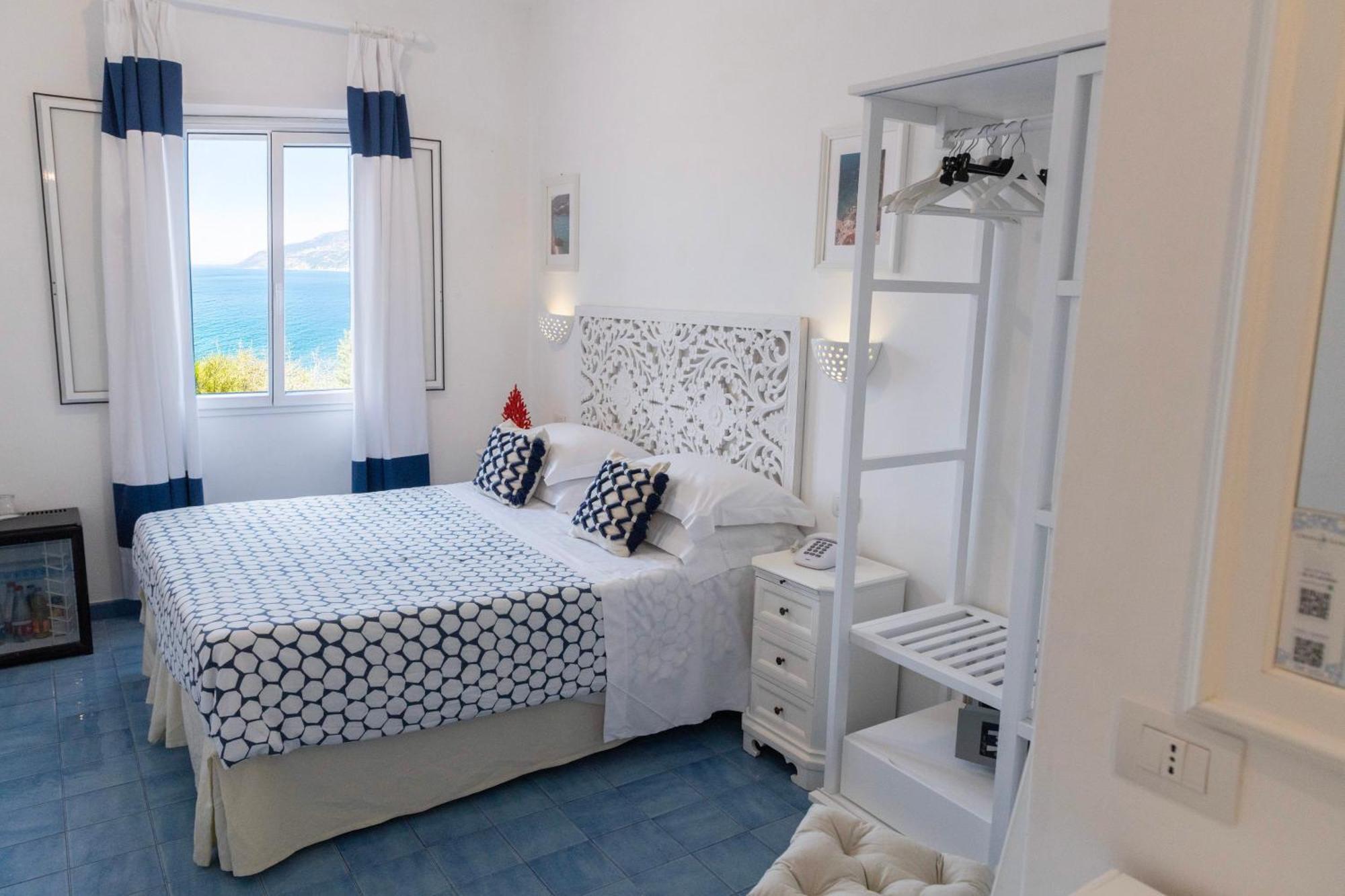 Double Room Sea View,1679569836:JPEG