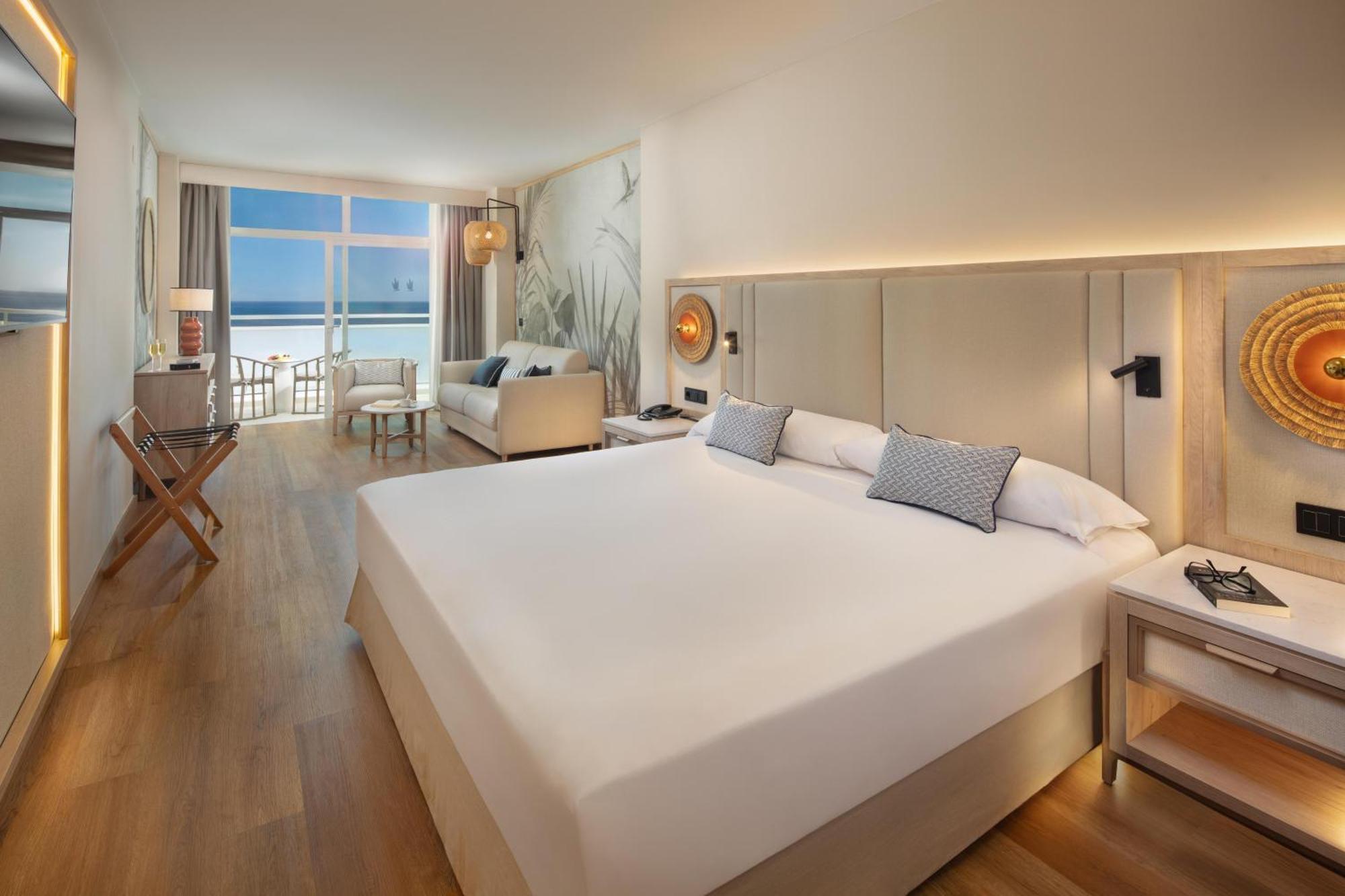 Junior Suite Esencia (Single Use)