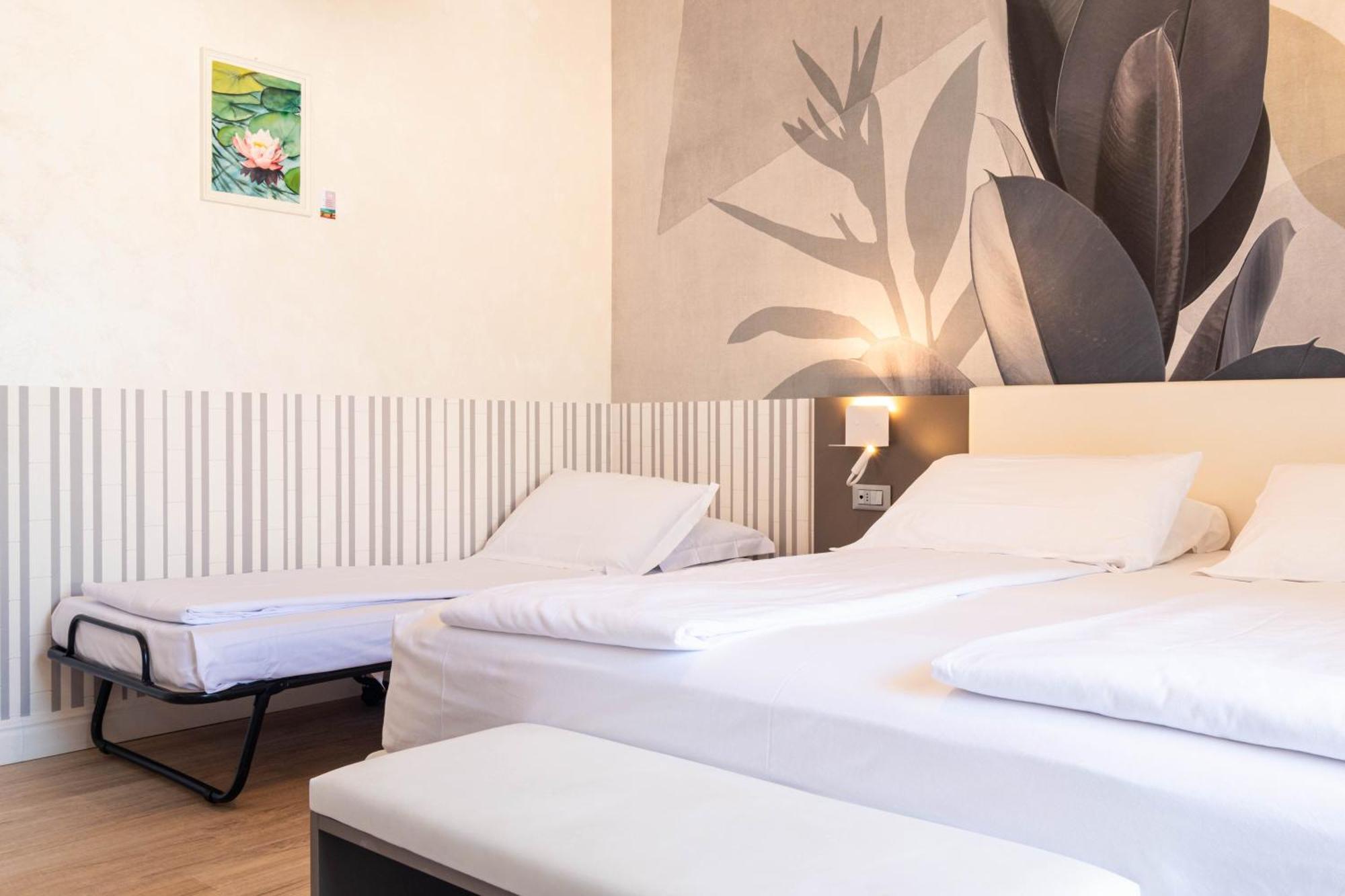 Quarto Duplo com Cama Extra