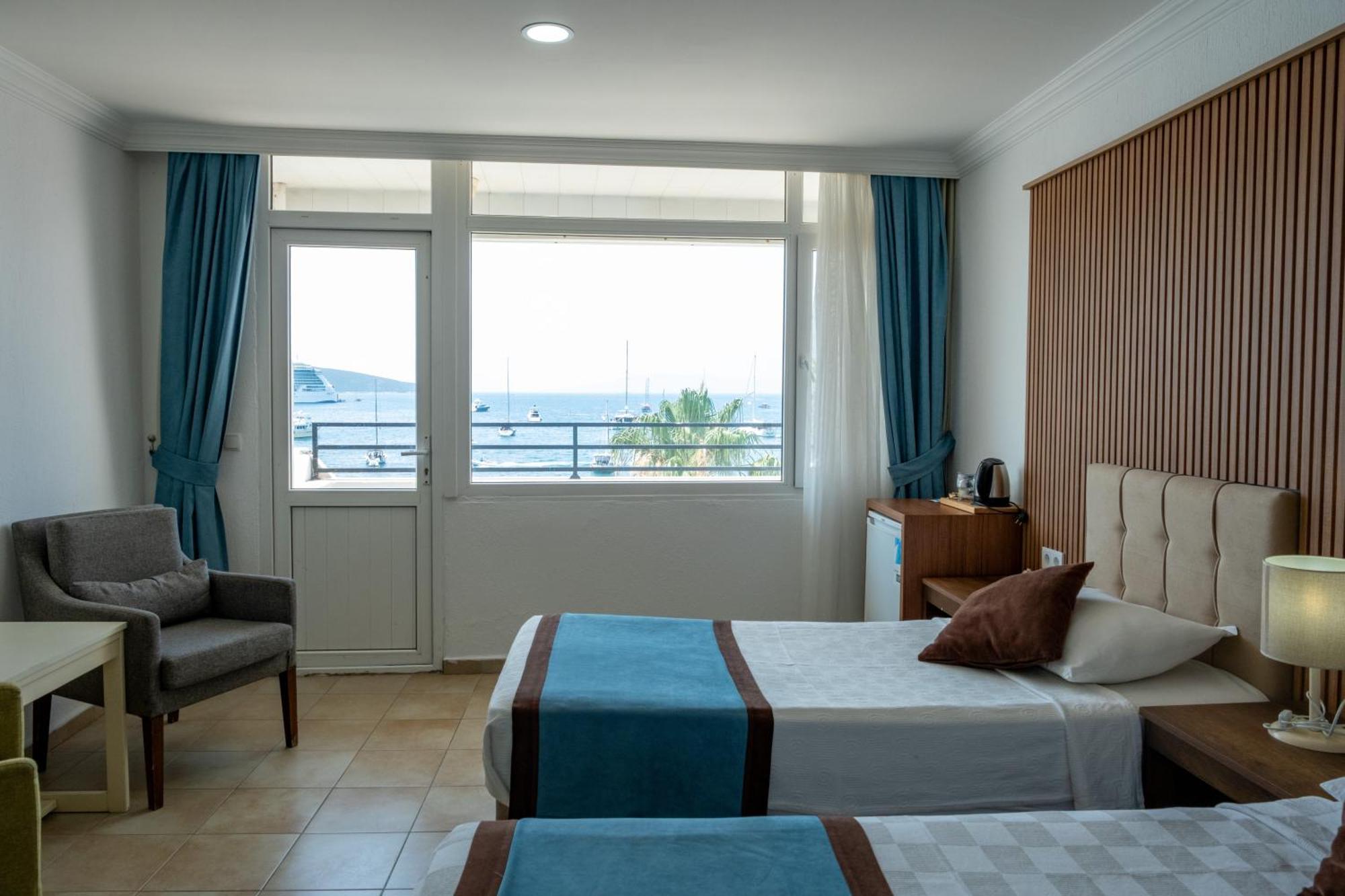 Double Room Balcony Sea View