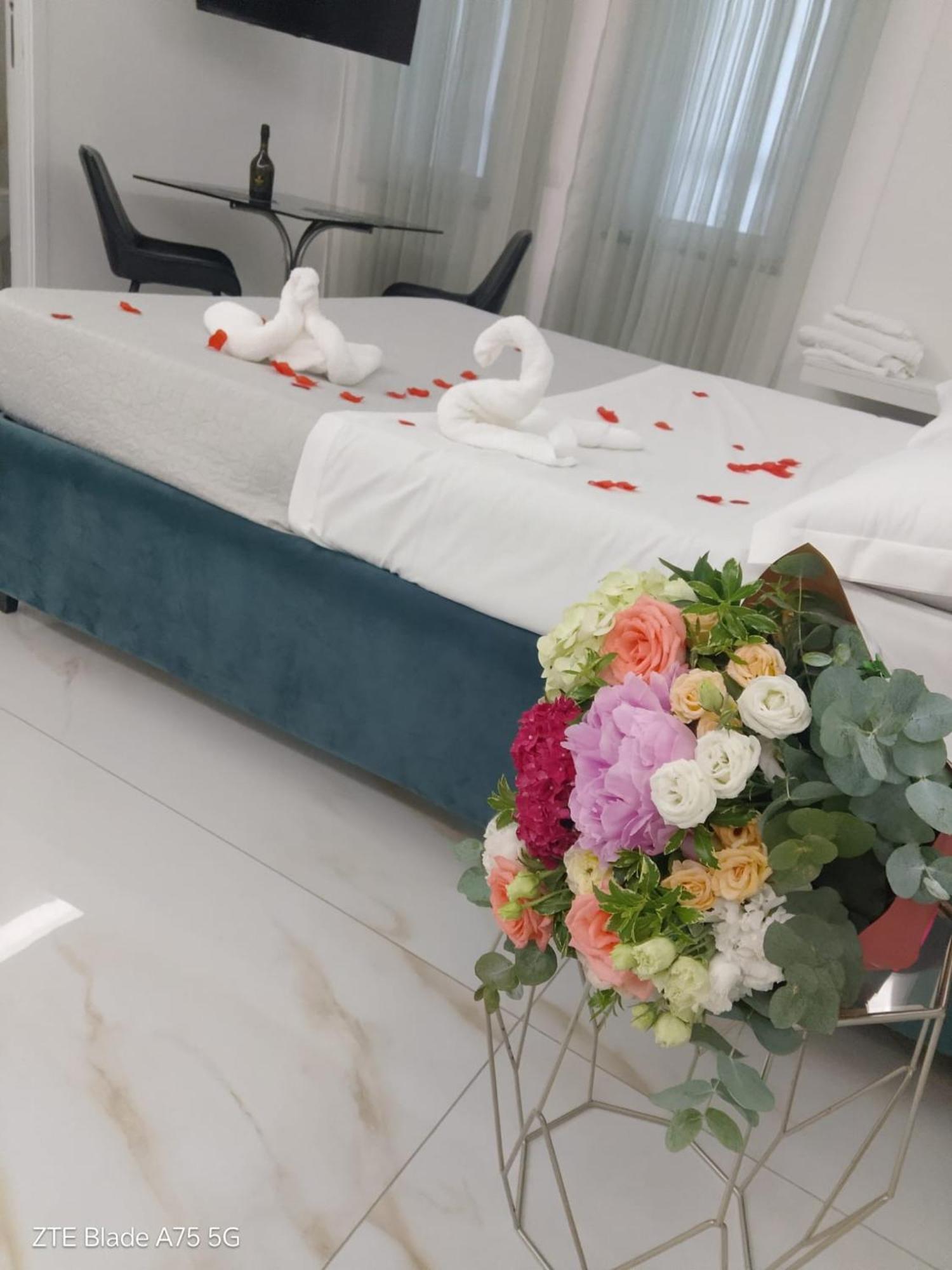 Suite mit Queensize-Bett und Whirlpool