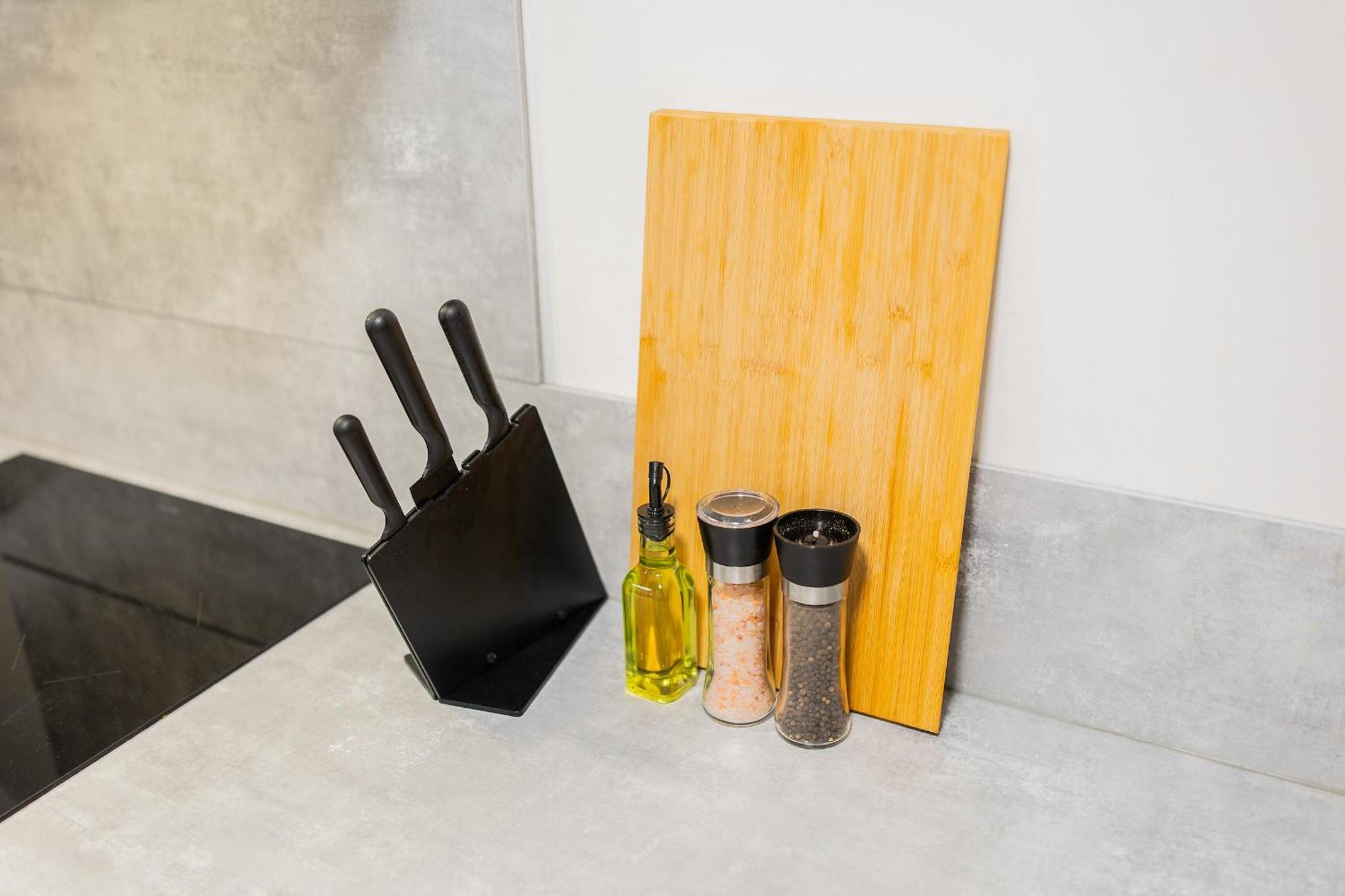 Studio Apartment