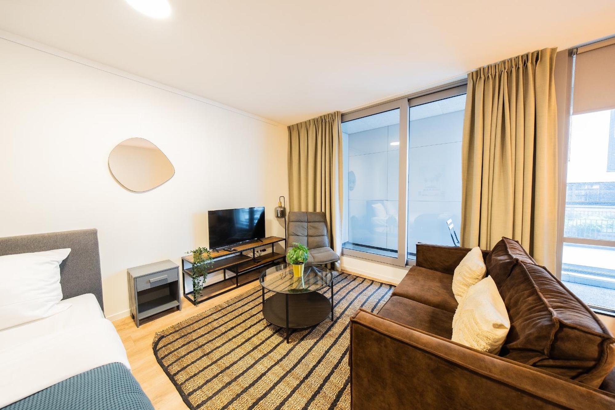 Studio Apartment