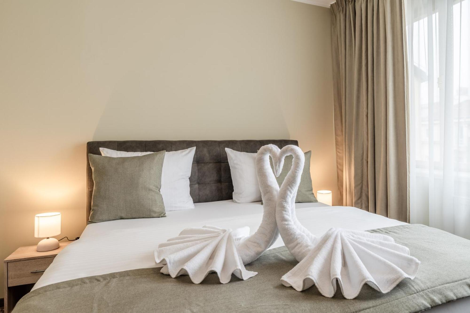 Double or Twin Room Private Bathroom