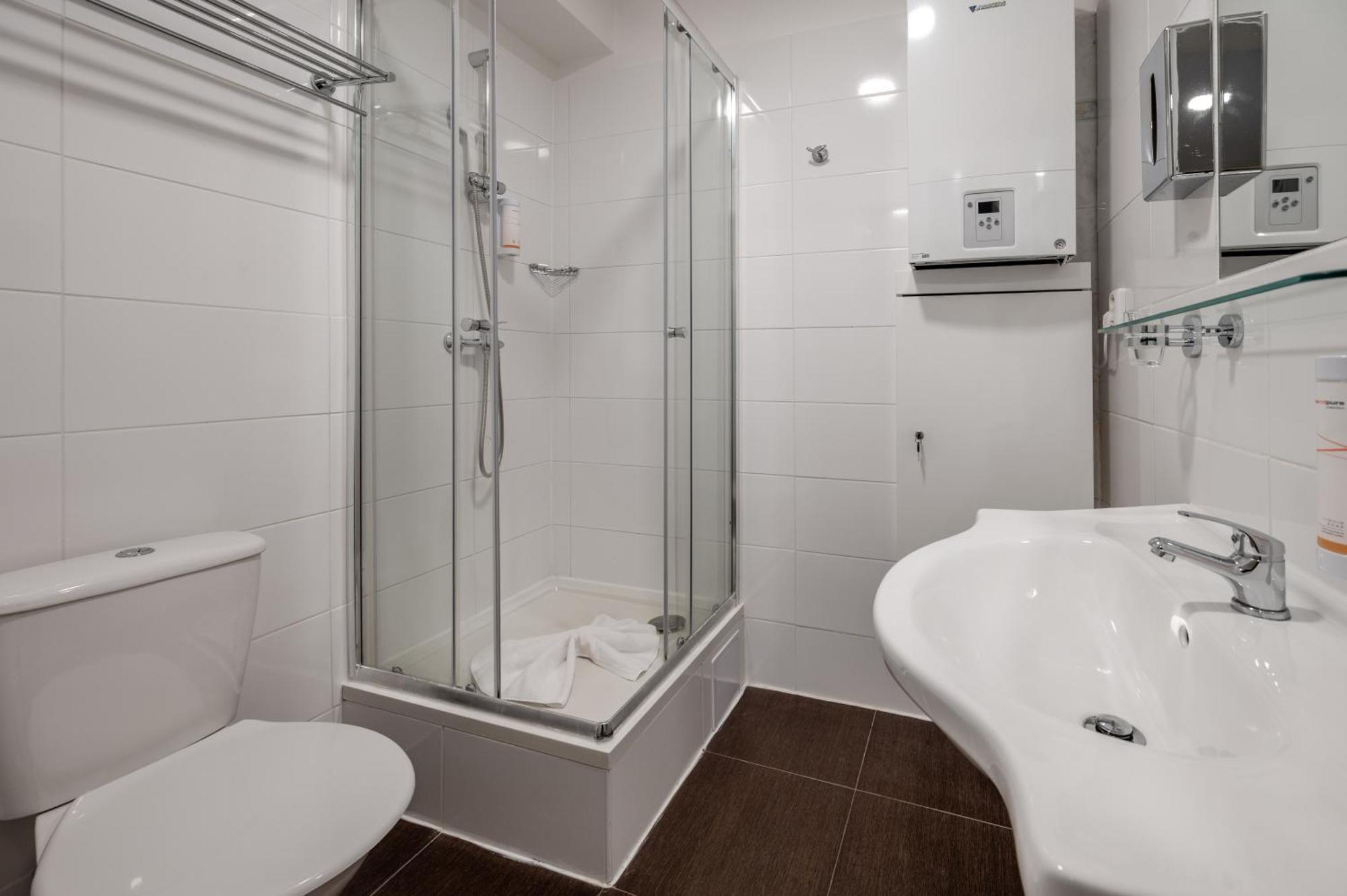 Economy Single Room