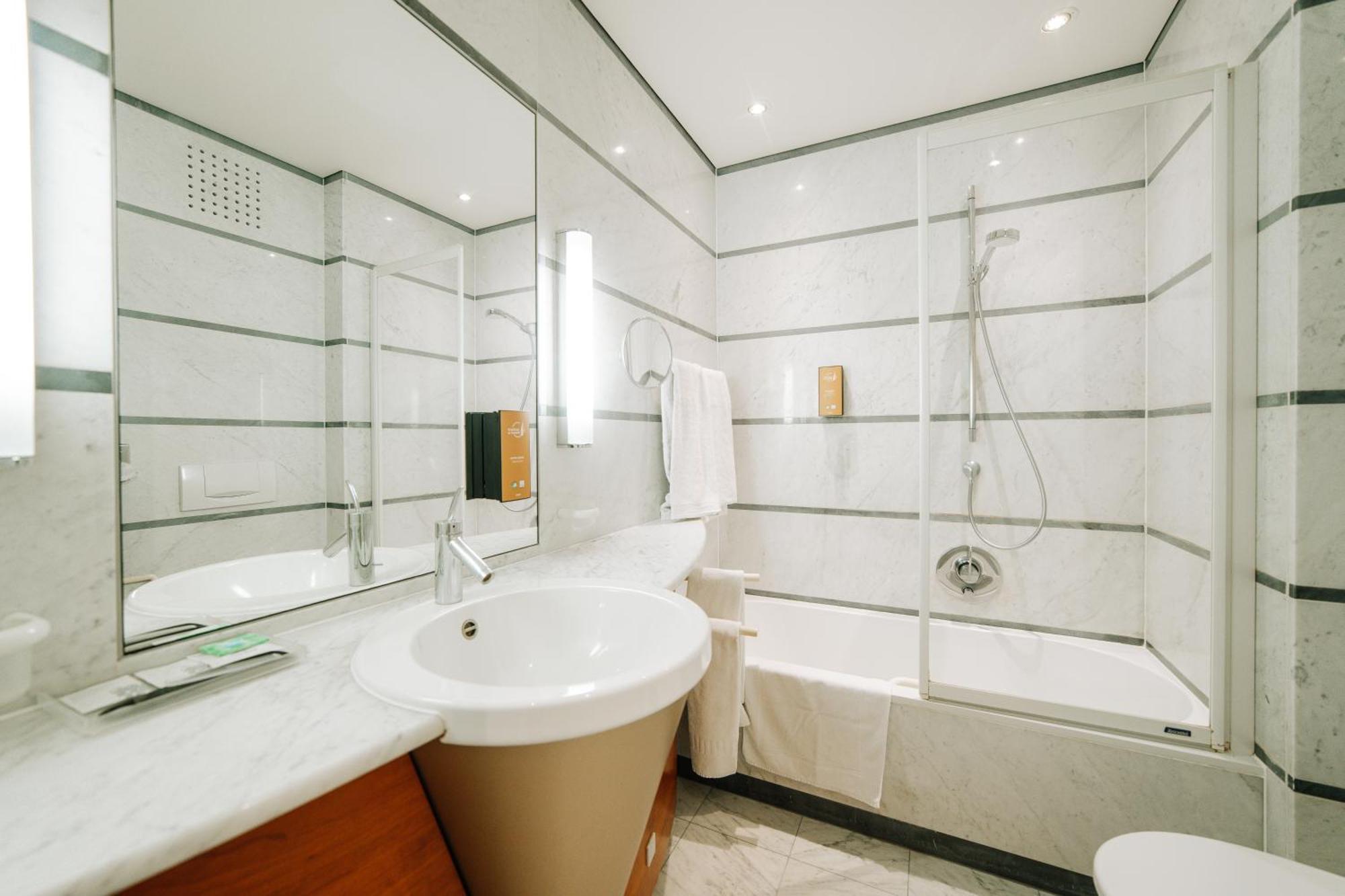 Club Double Room