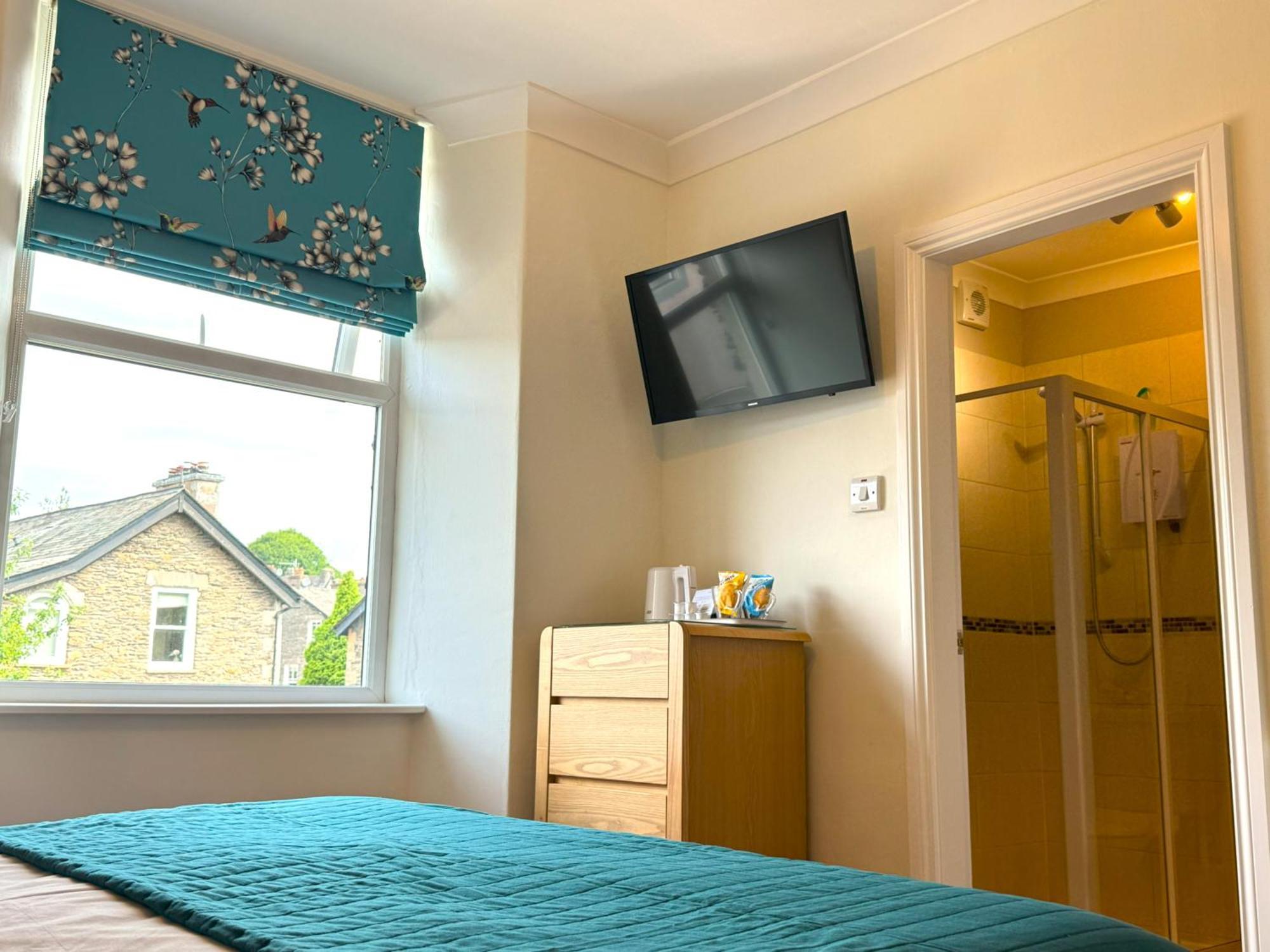 King-Size Double Room Ensuite