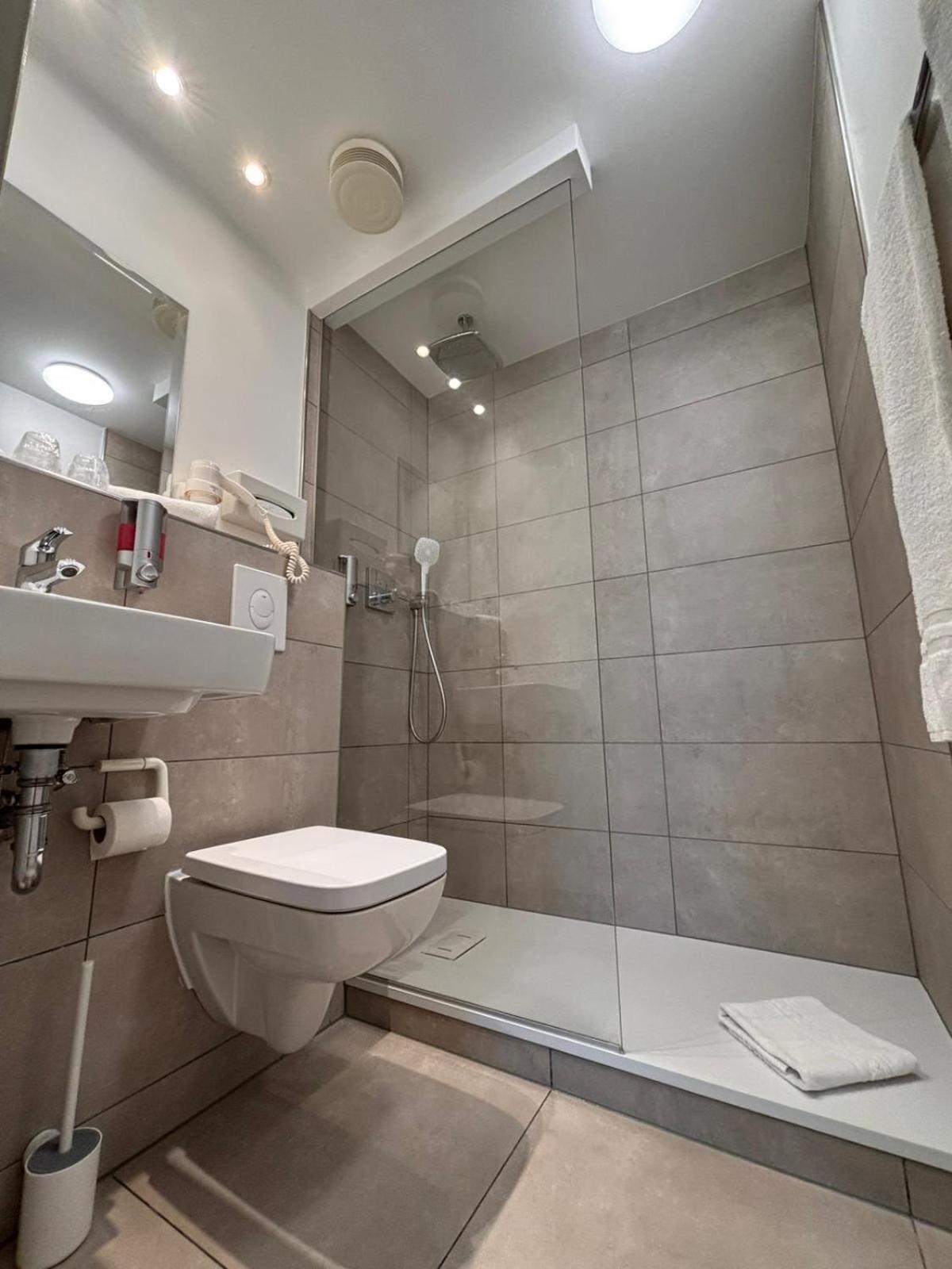 Comfort Double or Twin Room