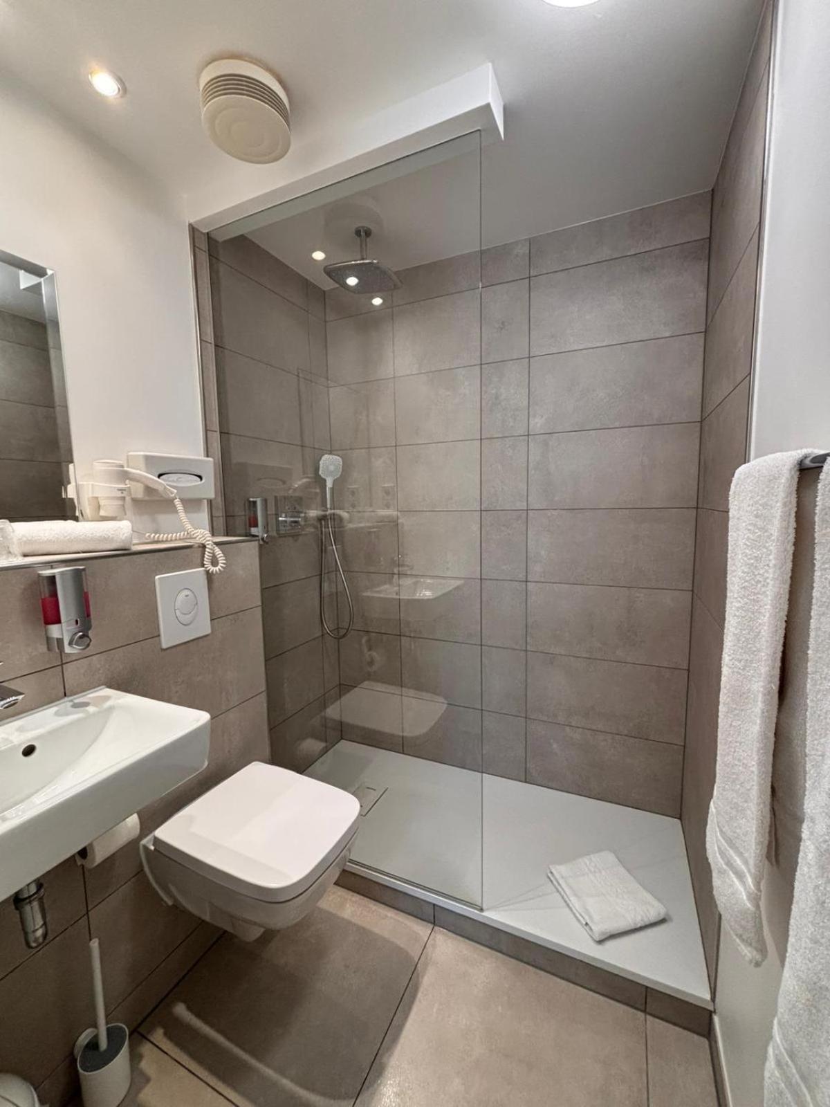 Comfort Double or Twin Room