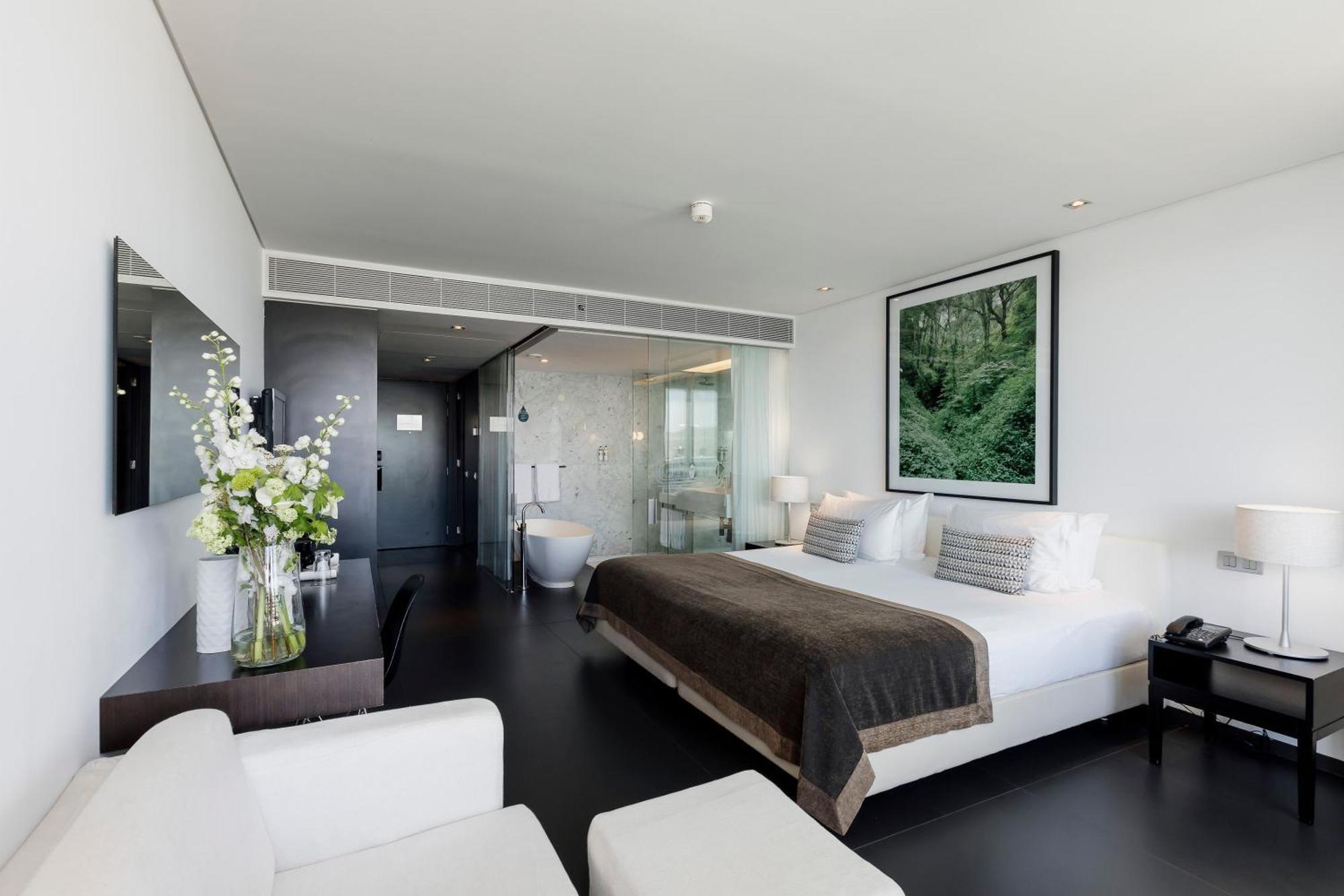 Quarto Superior Deluxe com Cama de Casal ou 2 de Solteiro