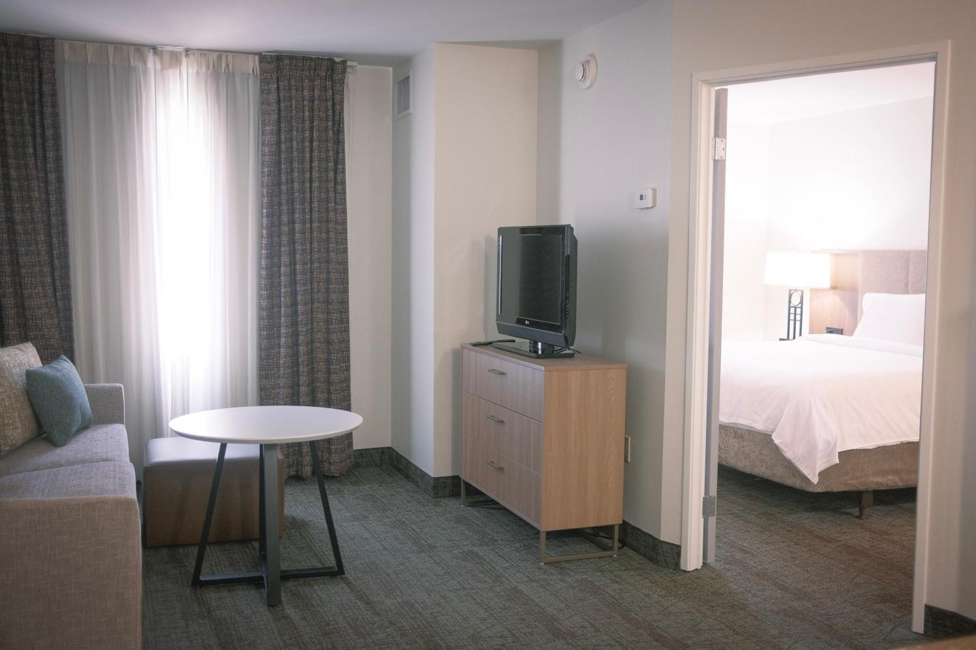 One-Bedroom King Suite
