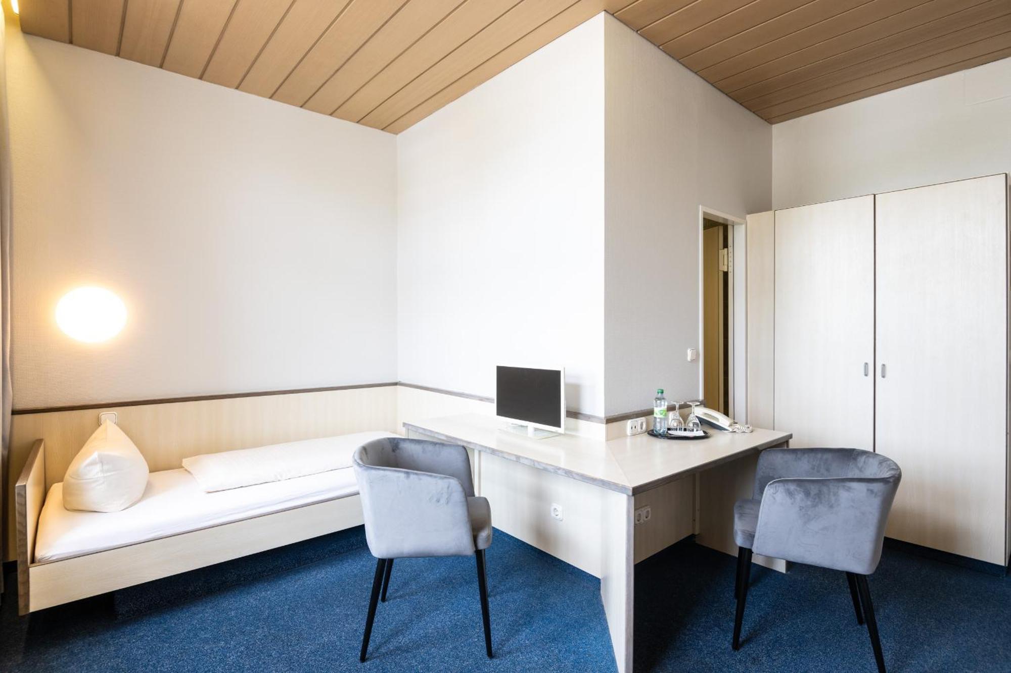 Large Twin Room